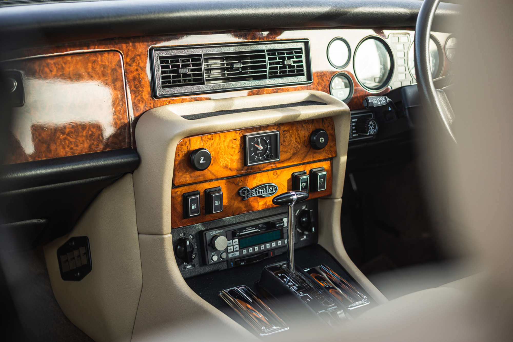 1983 Daimler Sovereign 4.2-Litre Vanden Plas - 7,700 miles-Auction Lot