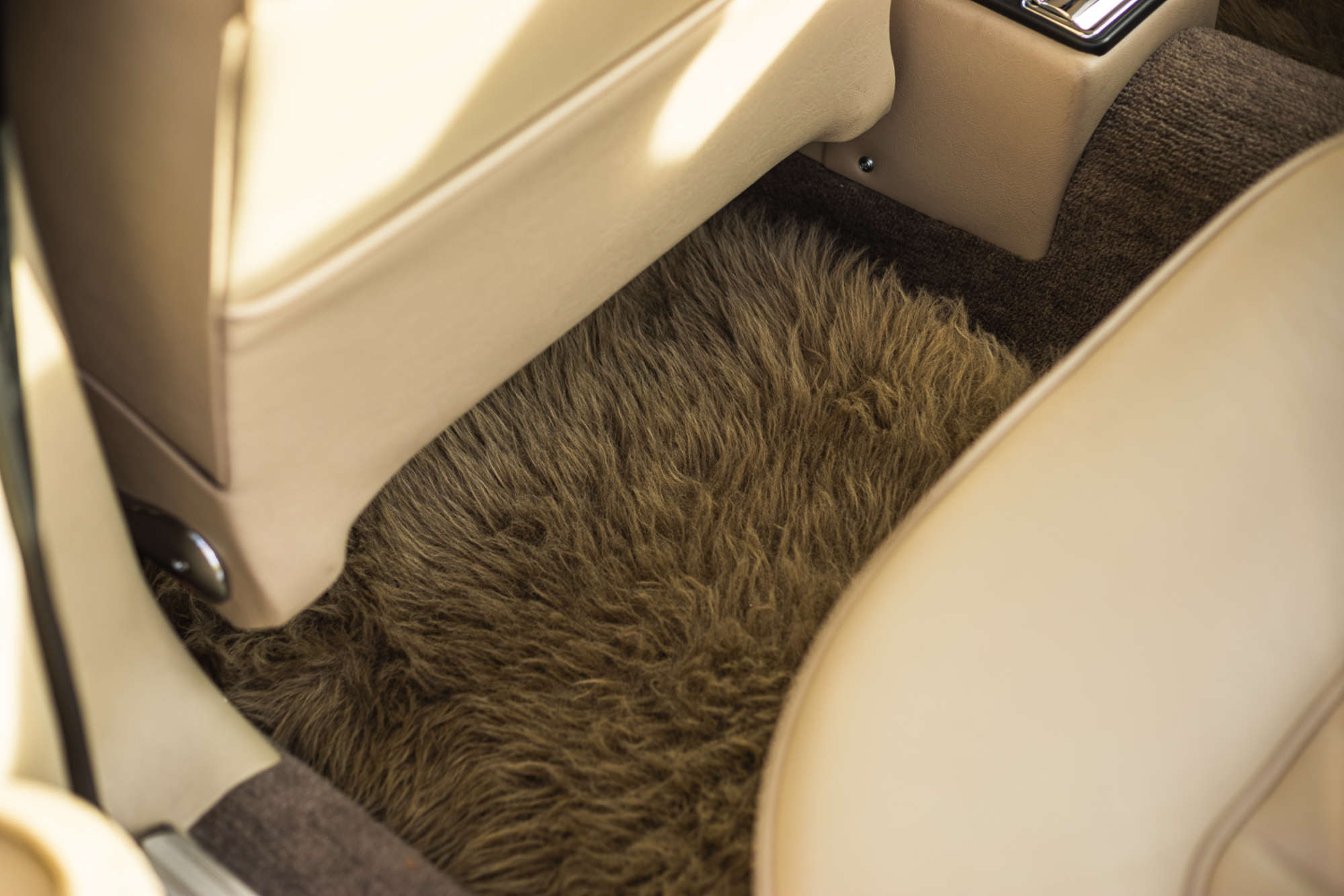 1983 Daimler Sovereign 4.2-Litre Vanden Plas - 7,700 miles-Auction Lot