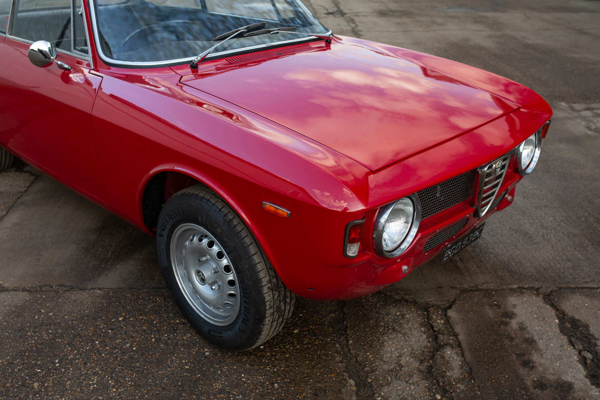 1965 Alfa Romeo Giulia Sprint GT-Sold