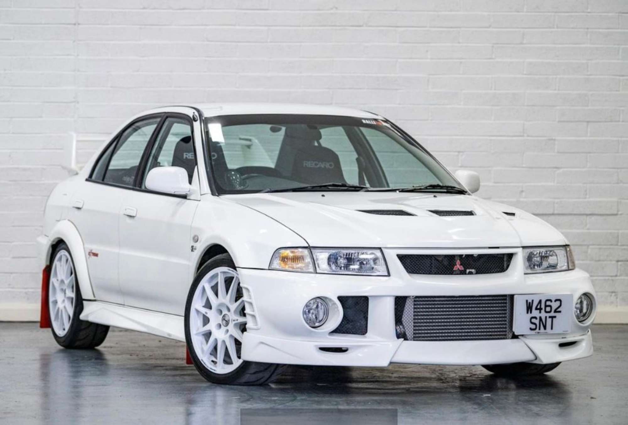 Iconic Auctioneers | 1999 Mitsubishi Lancer Evolution VI RS450