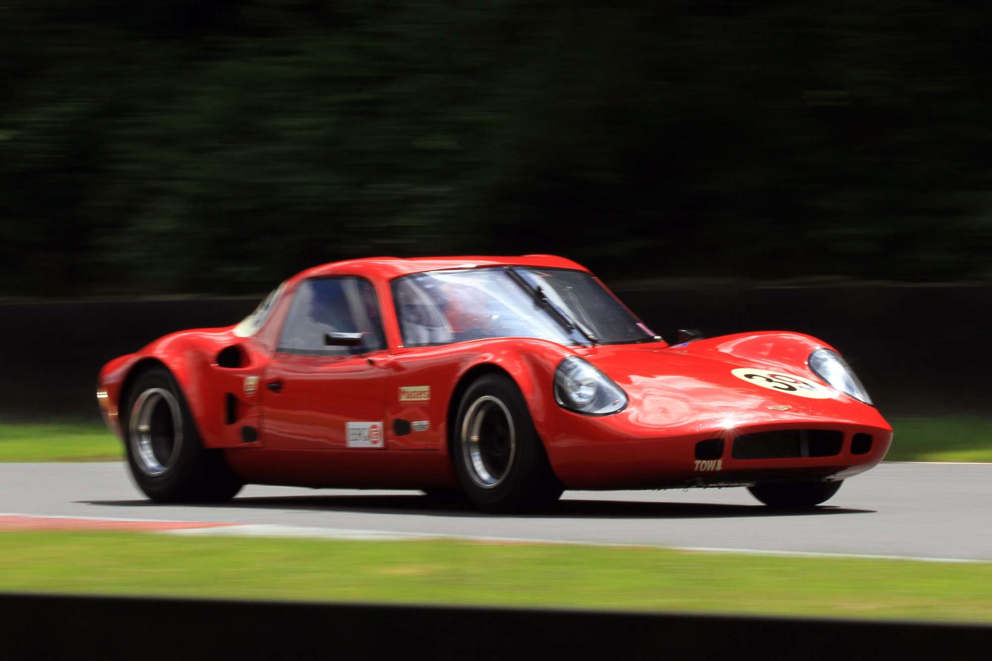 1968 Chevron B8 - FIA/HTP-Sold