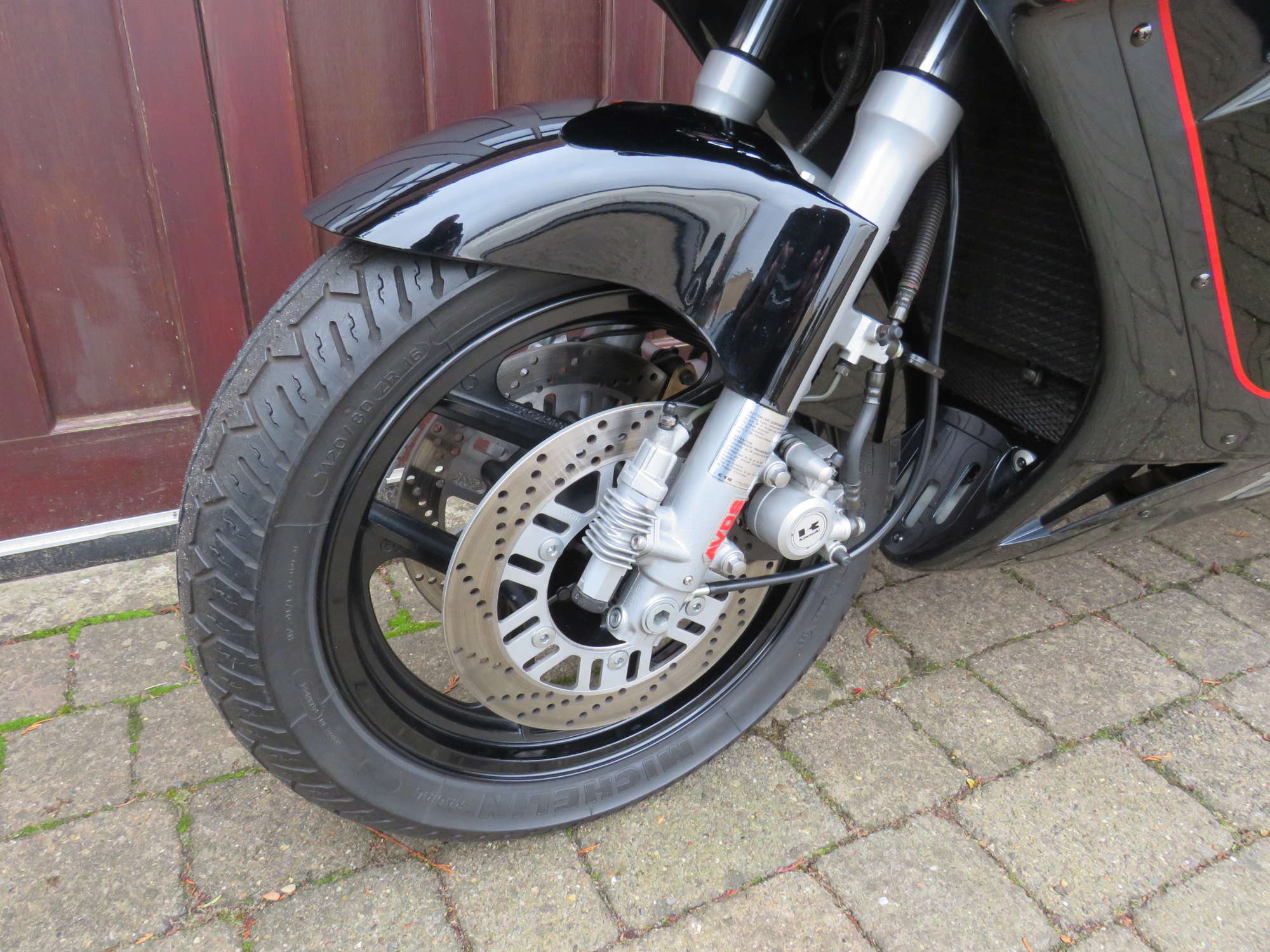 1987 Kawasaki GPZ1000RX 997cc-Sold