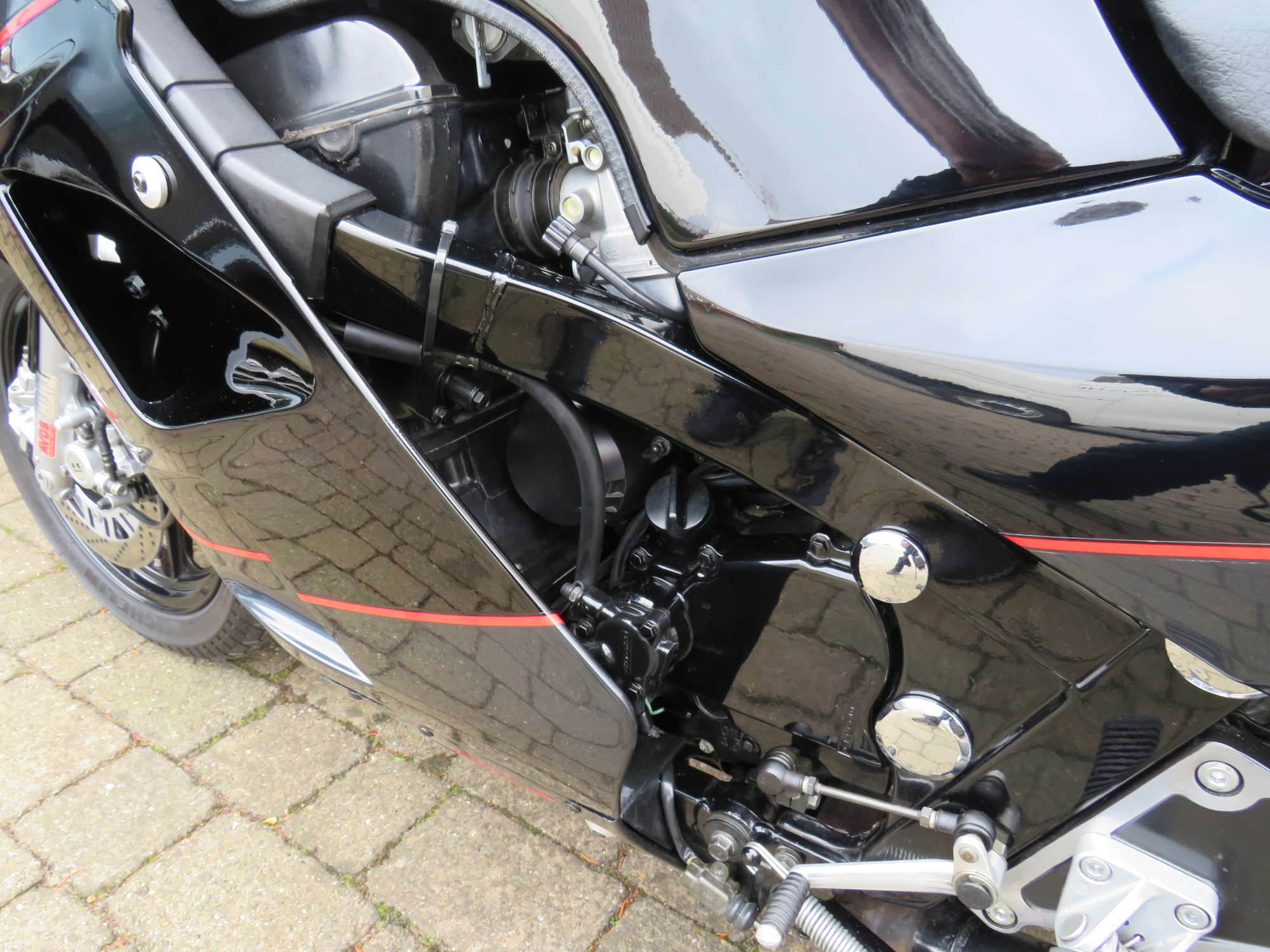 1987 Kawasaki GPZ1000RX 997cc-Sold