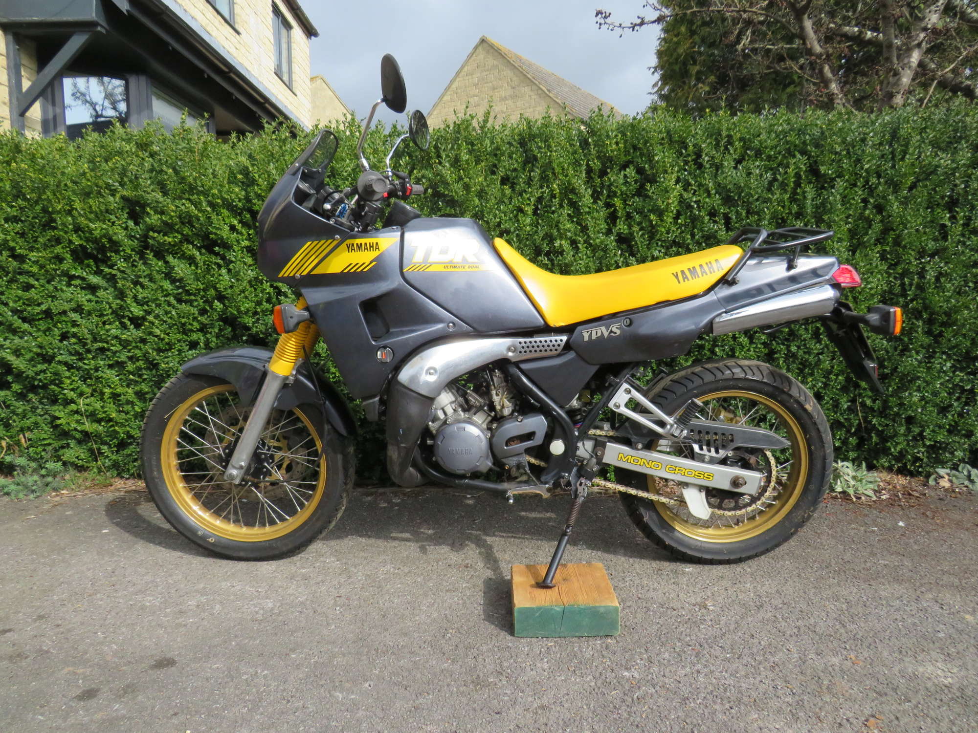 1989 Yamaha TDR250 249cc-Sold