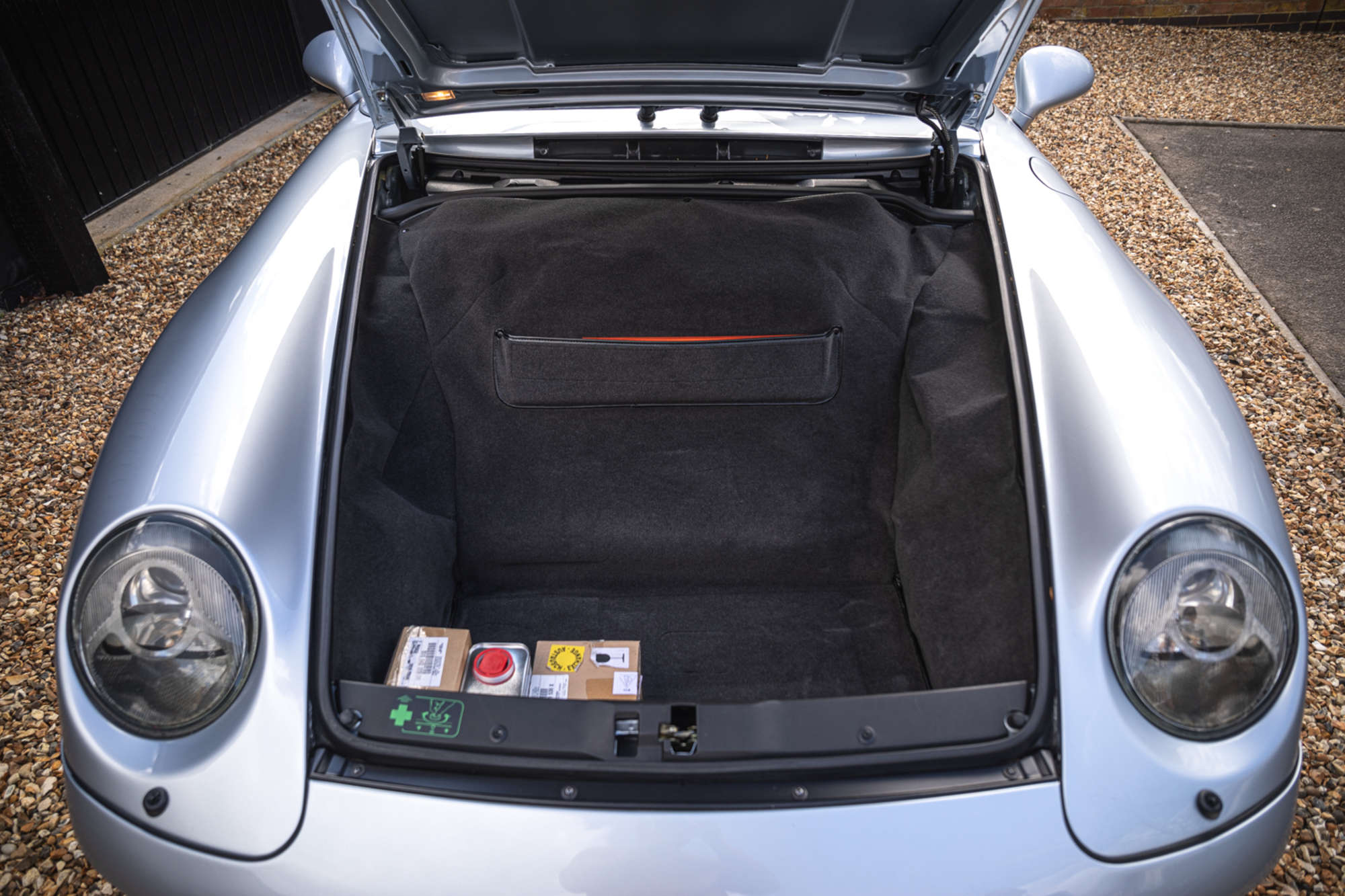 1995 Porsche 911 (993) Carrera 2-Sold