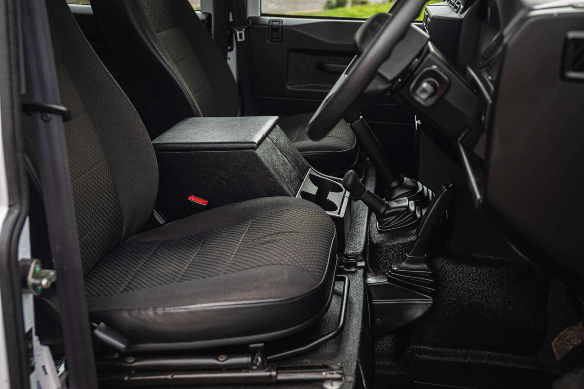 2014 Land Rover Defender 110 2.2-Litre Station Wagon (7-seat-For Sale