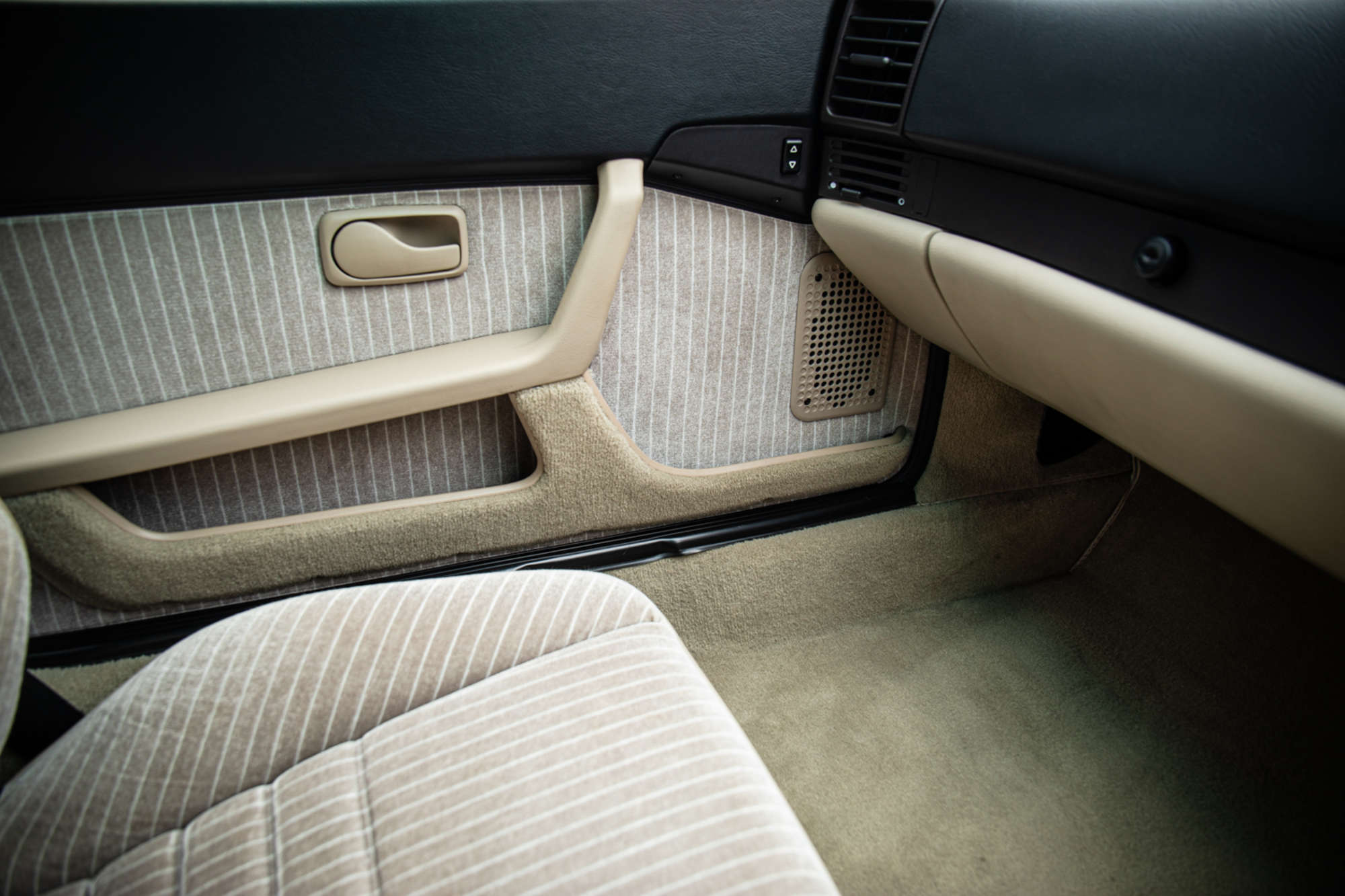 1988 Porsche 944 2.5 Lux – 5,130 Miles -For Sale