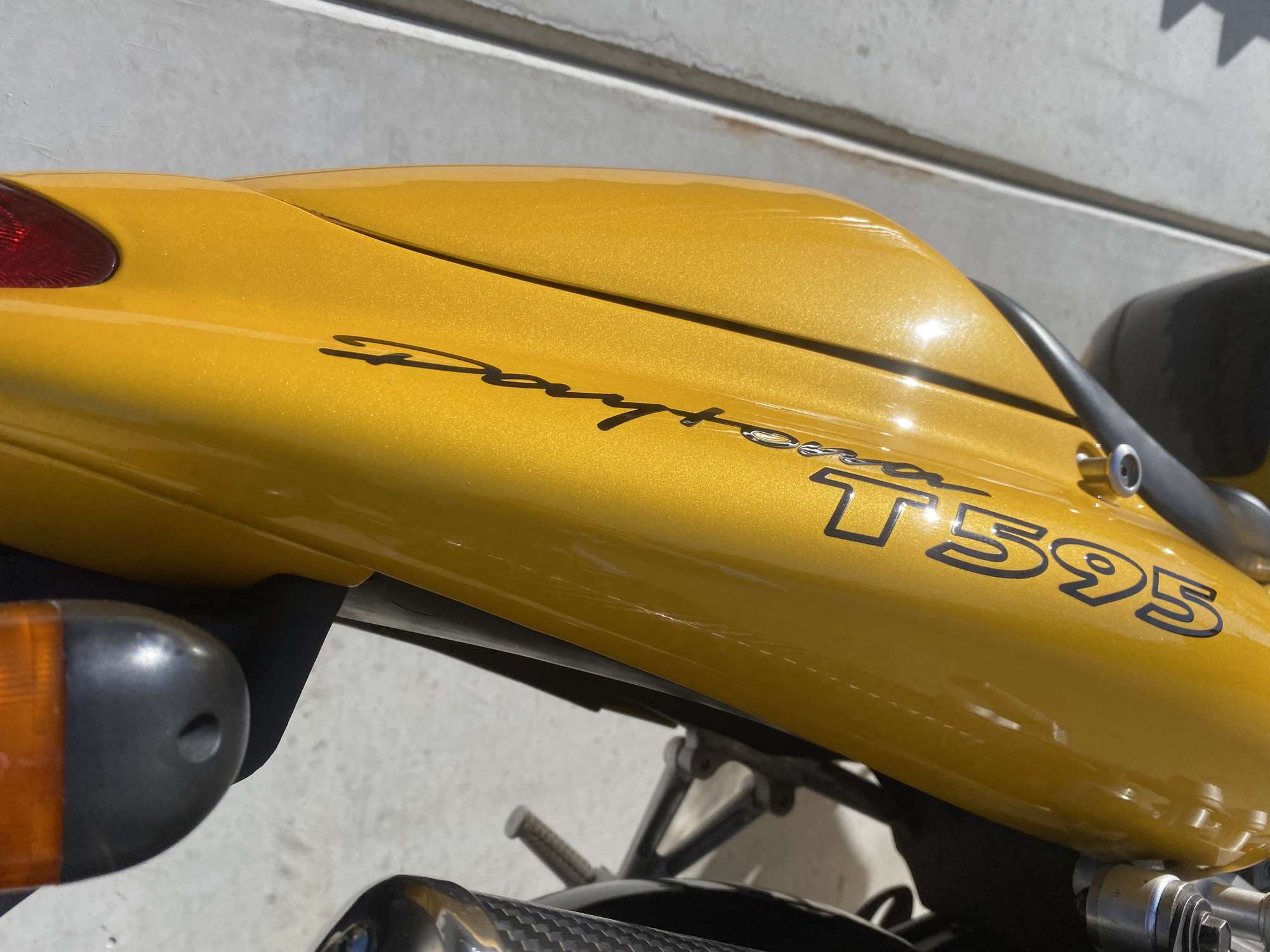 1997 Triumph Daytona T595 955cc-Sold