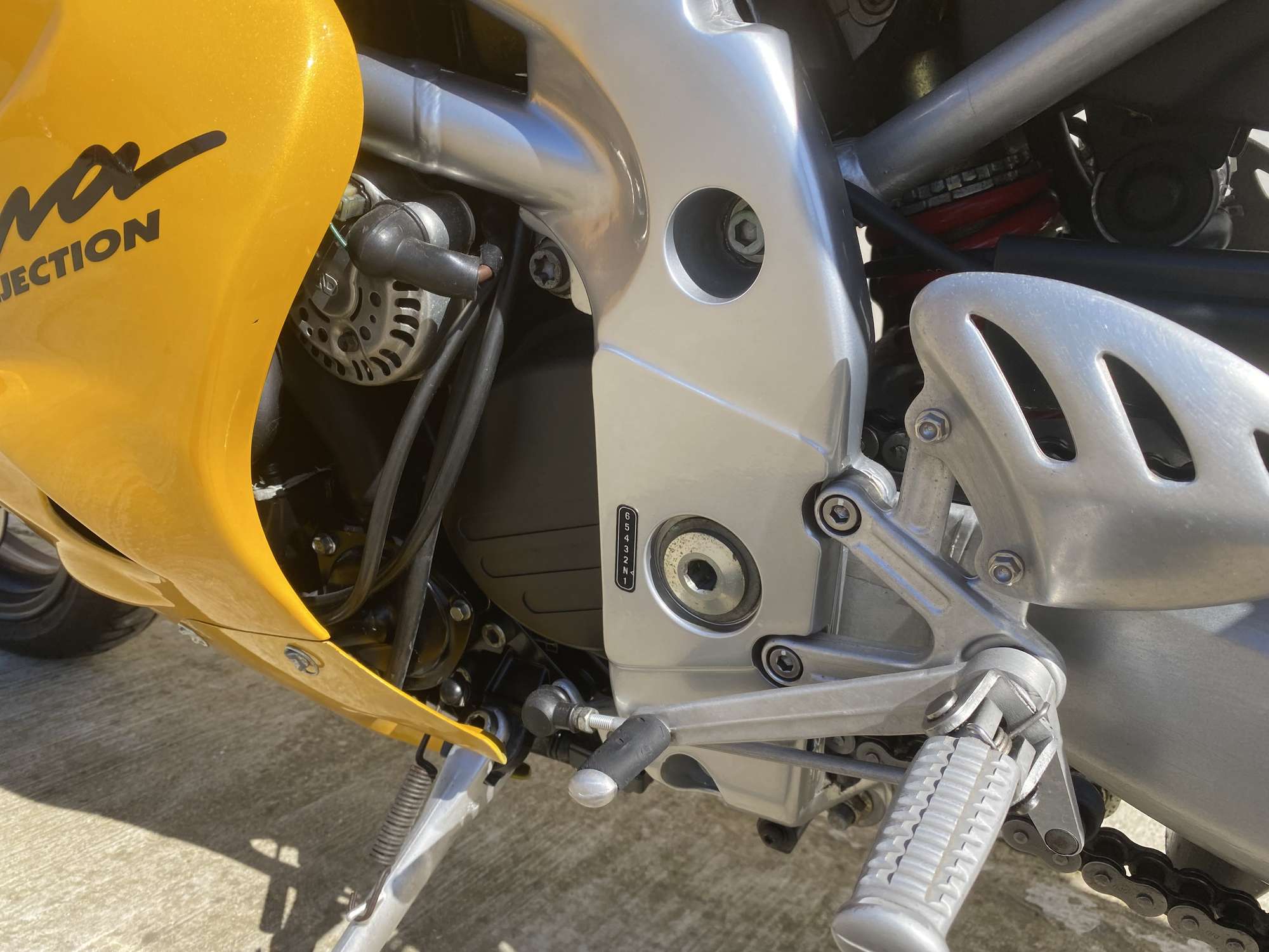 1997 Triumph Daytona T595 955cc-Sold