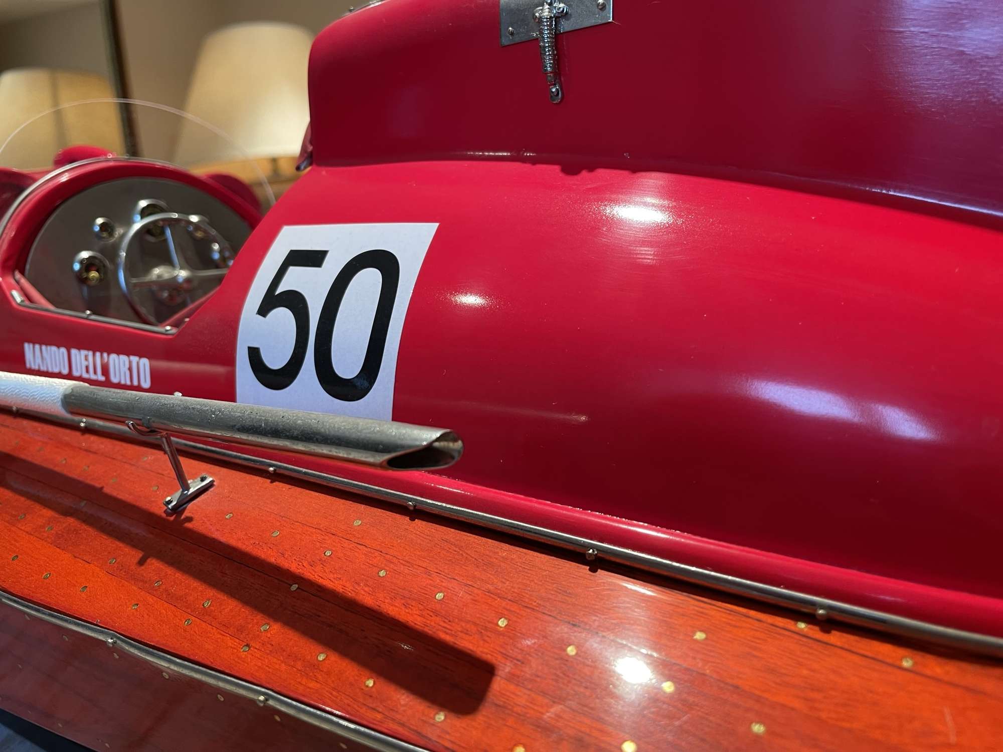 Scale Model of the Ferrari V12-Powered Hydroplane 'Arno XI' 