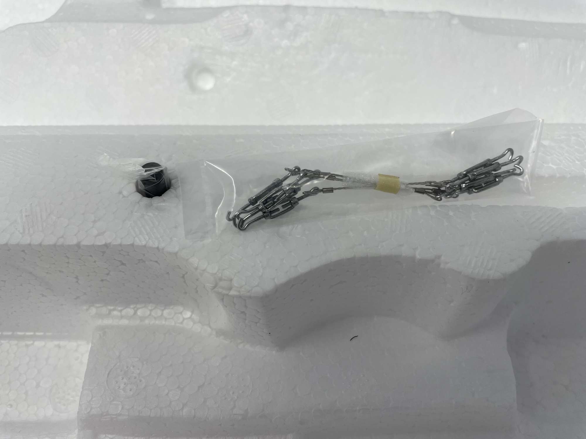 CMC 1954 Mercedes-Benz Renntransporter 1:18th Scale Model