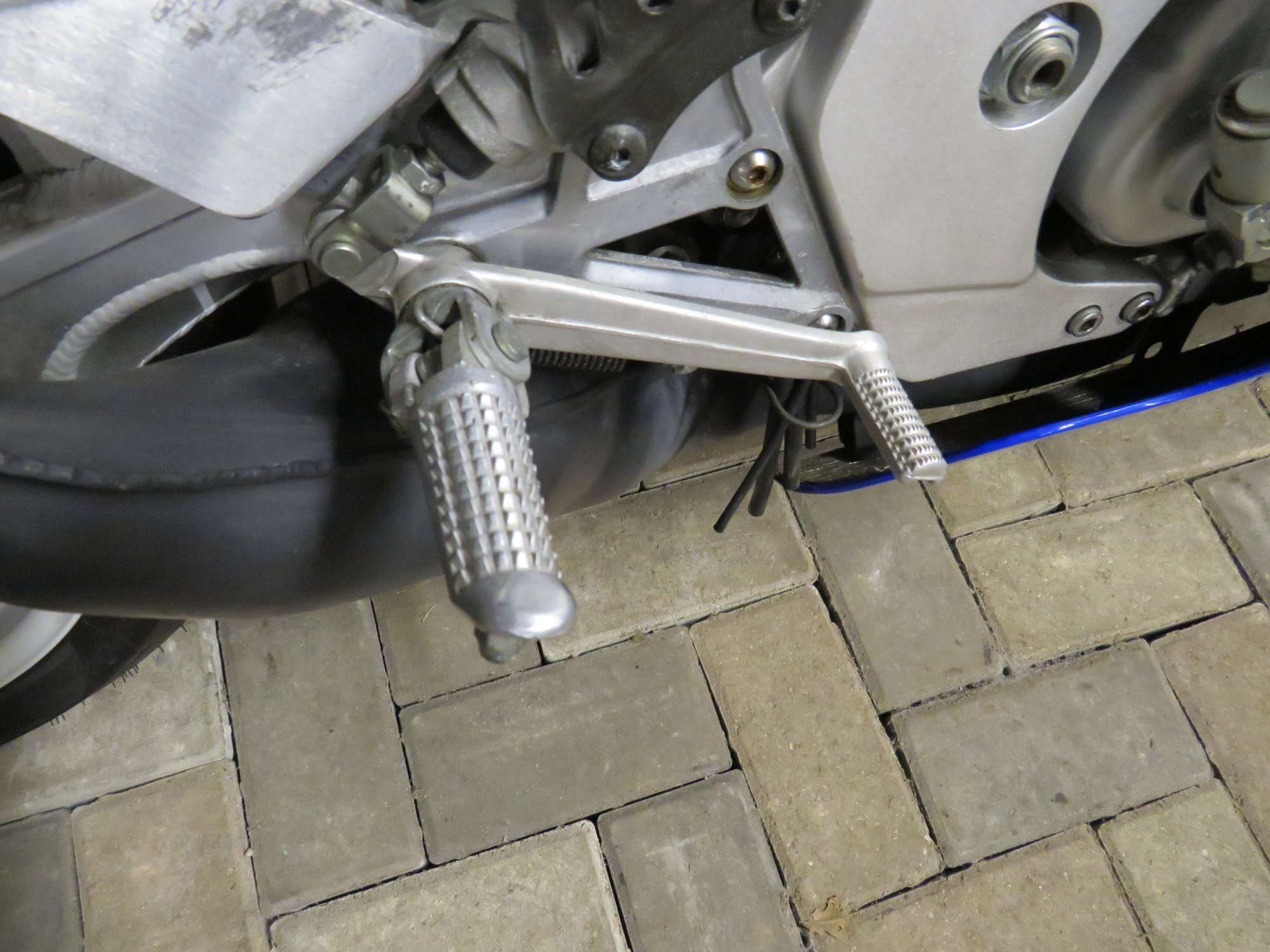 1995 Suzuki RGV250R 249cc-Sold