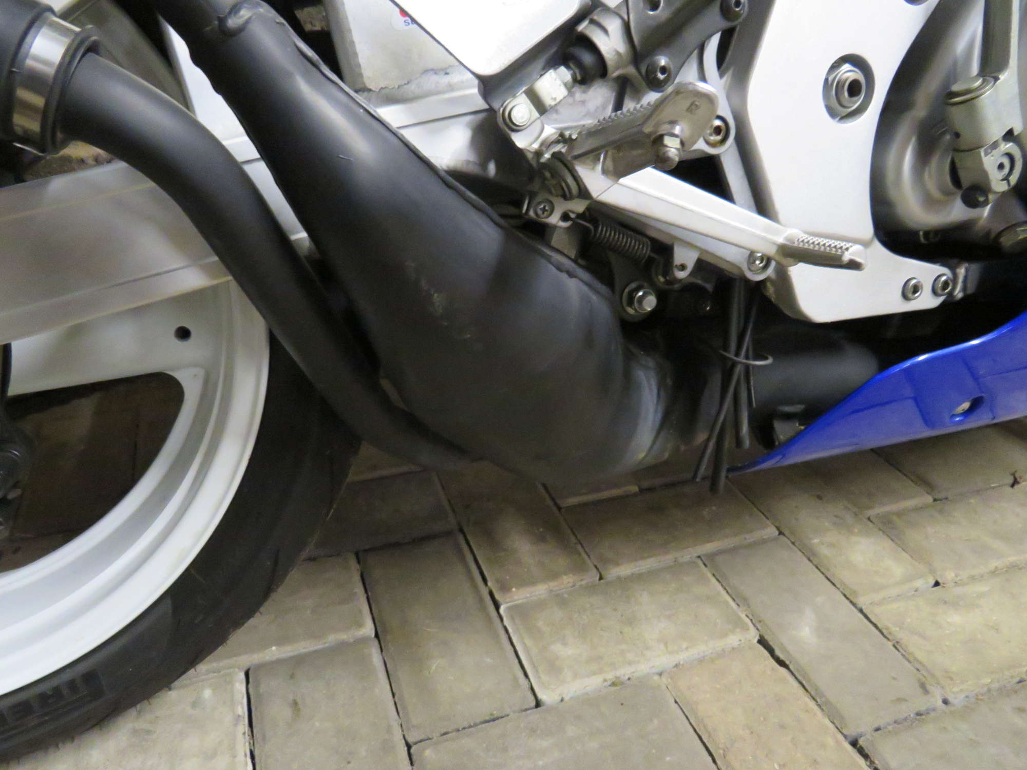 1995 Suzuki RGV250R 249cc-Sold