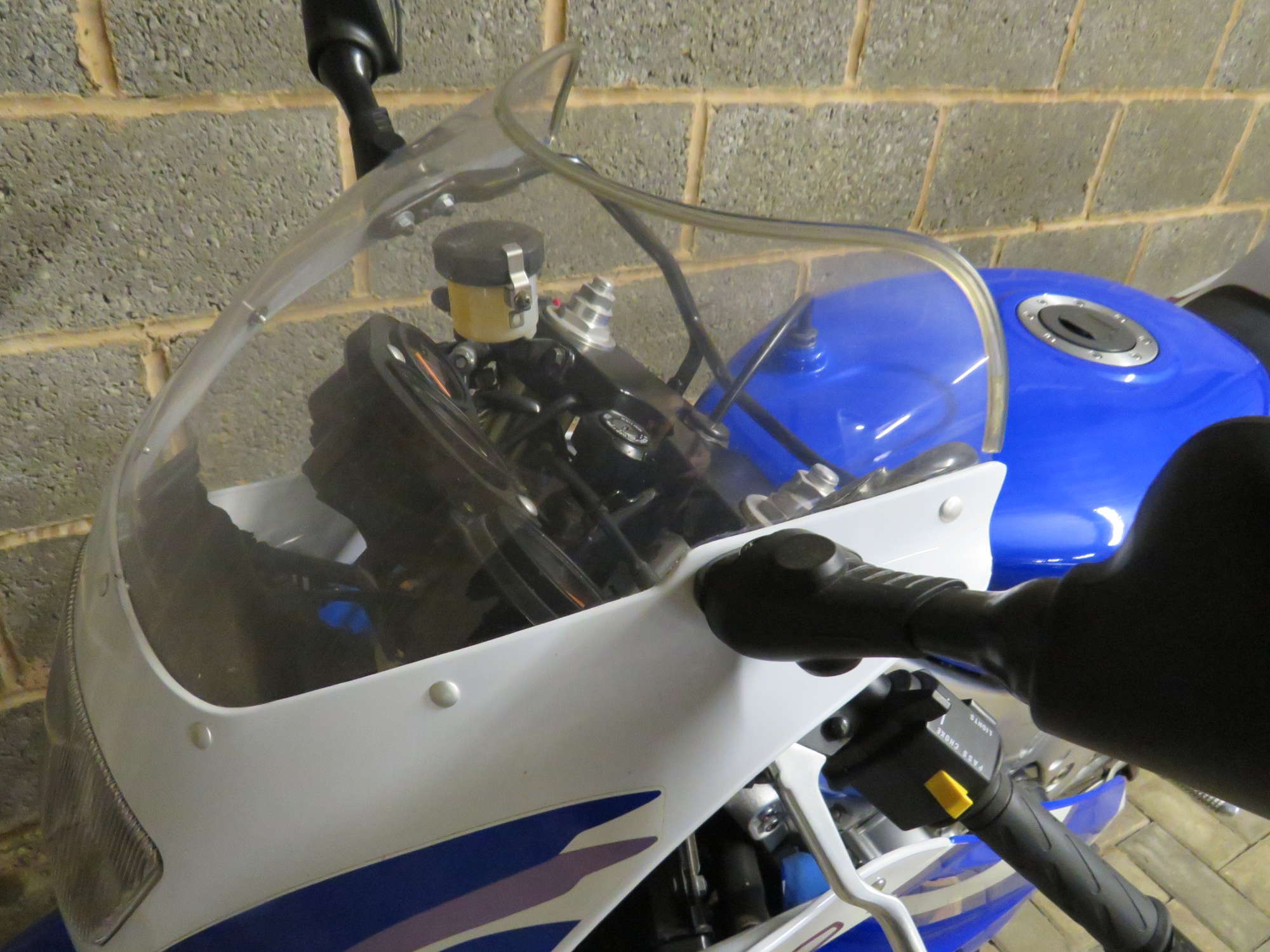 1995 Suzuki RGV250R 249cc-Sold