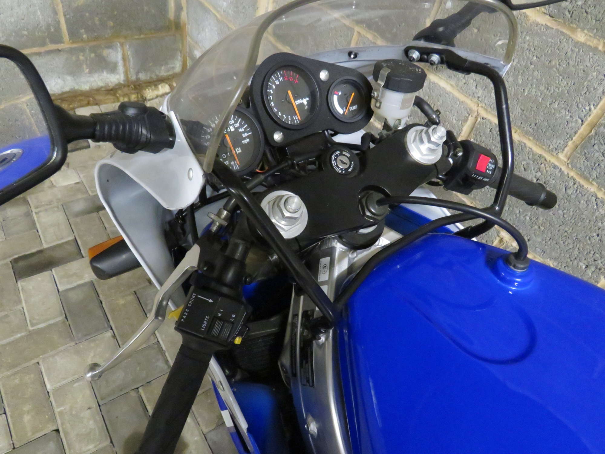 1995 Suzuki RGV250R 249cc-Sold