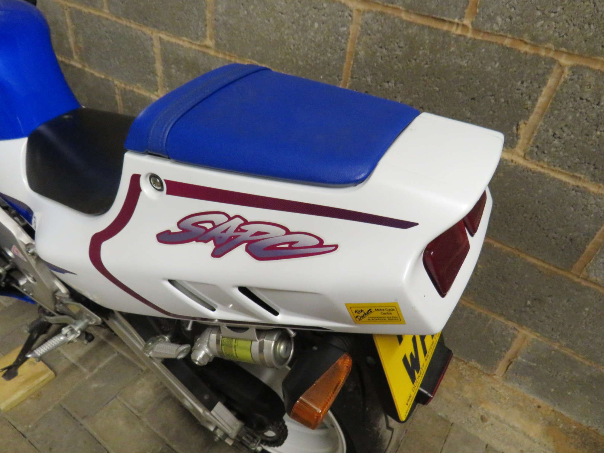 1995 Suzuki RGV250R 249cc-Sold