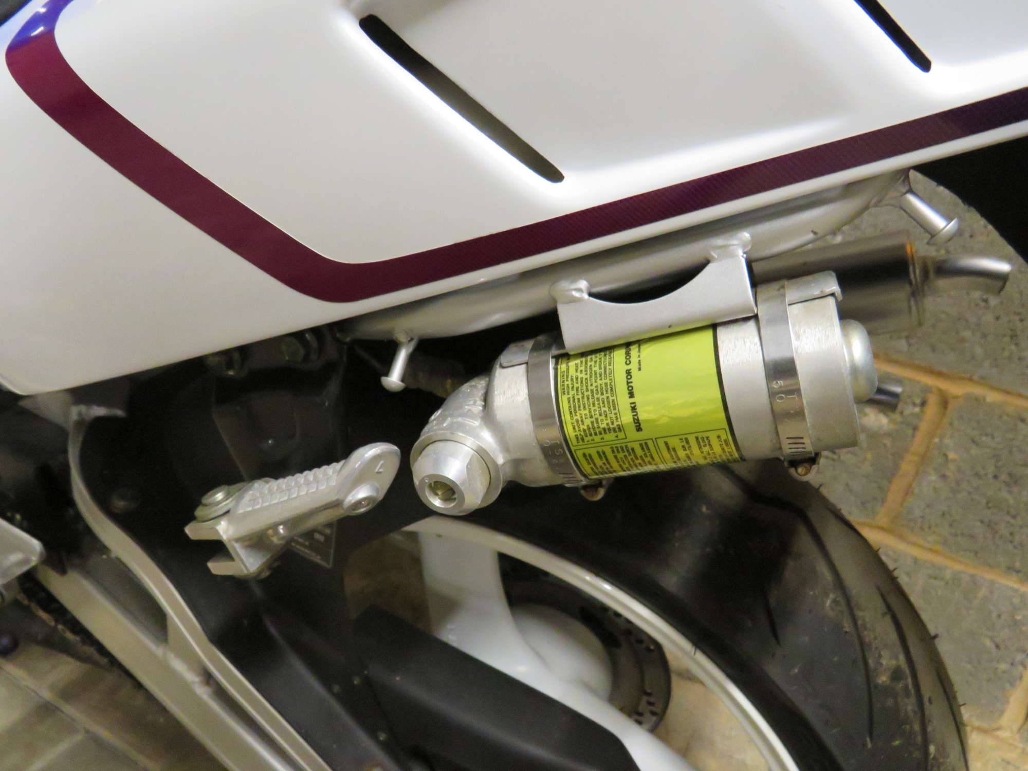 1995 Suzuki RGV250R 249cc-Sold