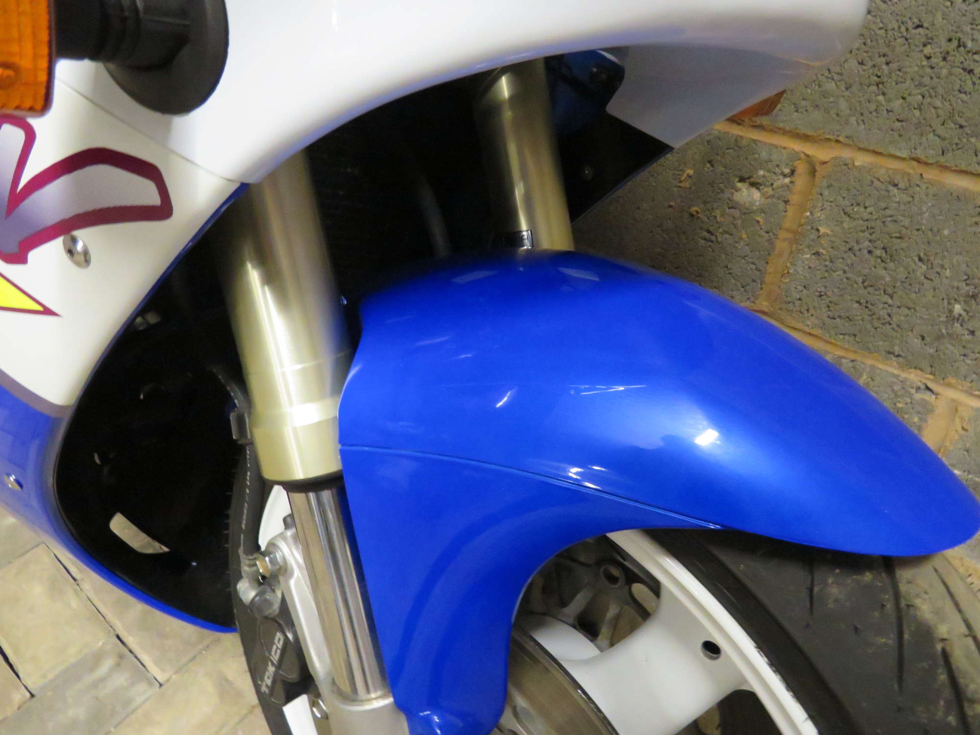 1995 Suzuki RGV250R 249cc-Sold