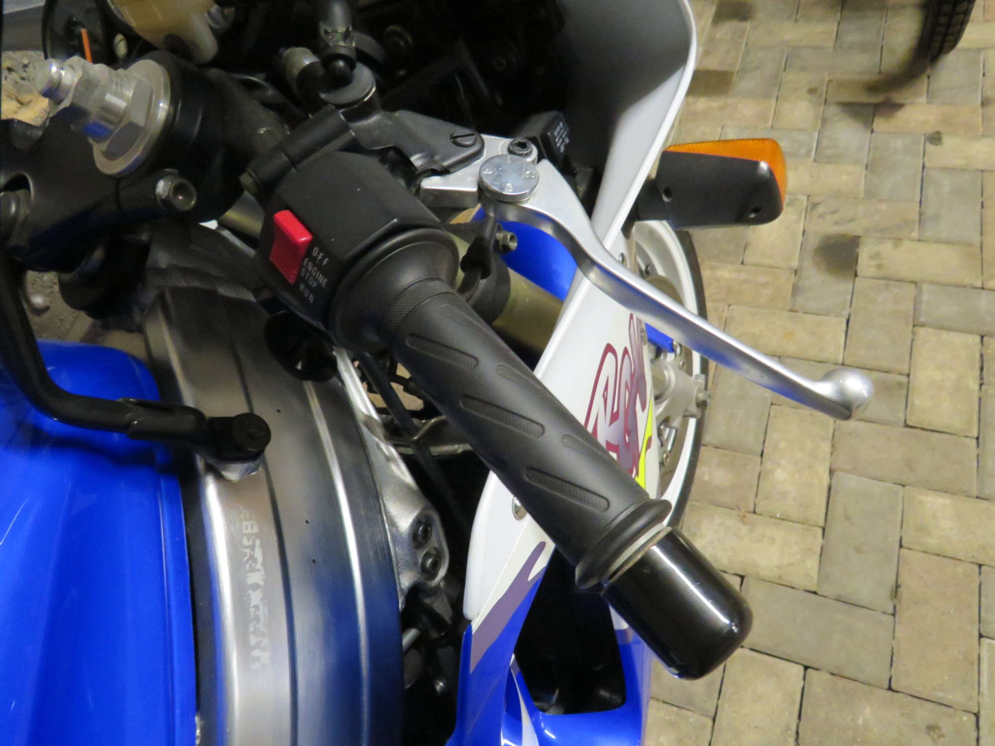 1995 Suzuki RGV250R 249cc-Sold