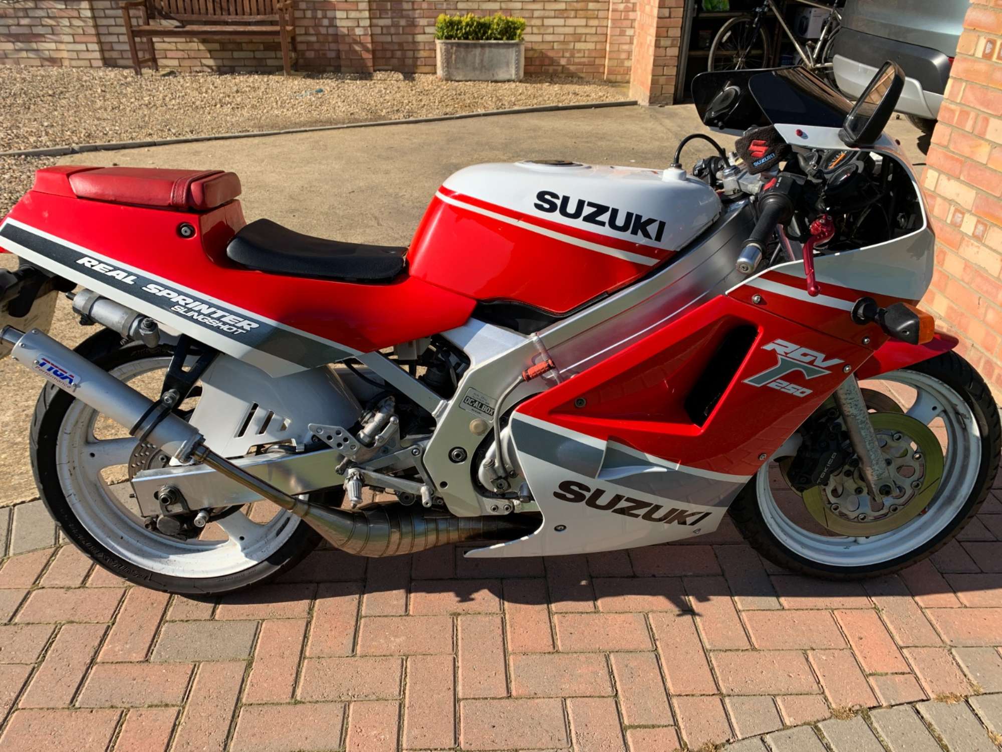 Iconic Auctioneers 1990 Suzuki RGV250R 249ccAuction Lot
