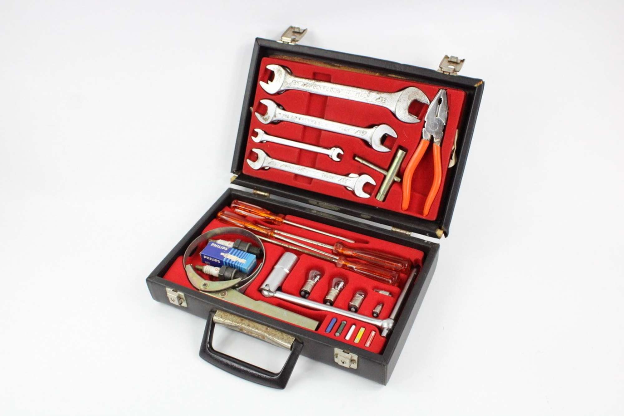 1971-76 Complete Ferrari 365 GTB/4 Daytona Berlinetta Boxer BB Briefcase Attaché Tool Kit