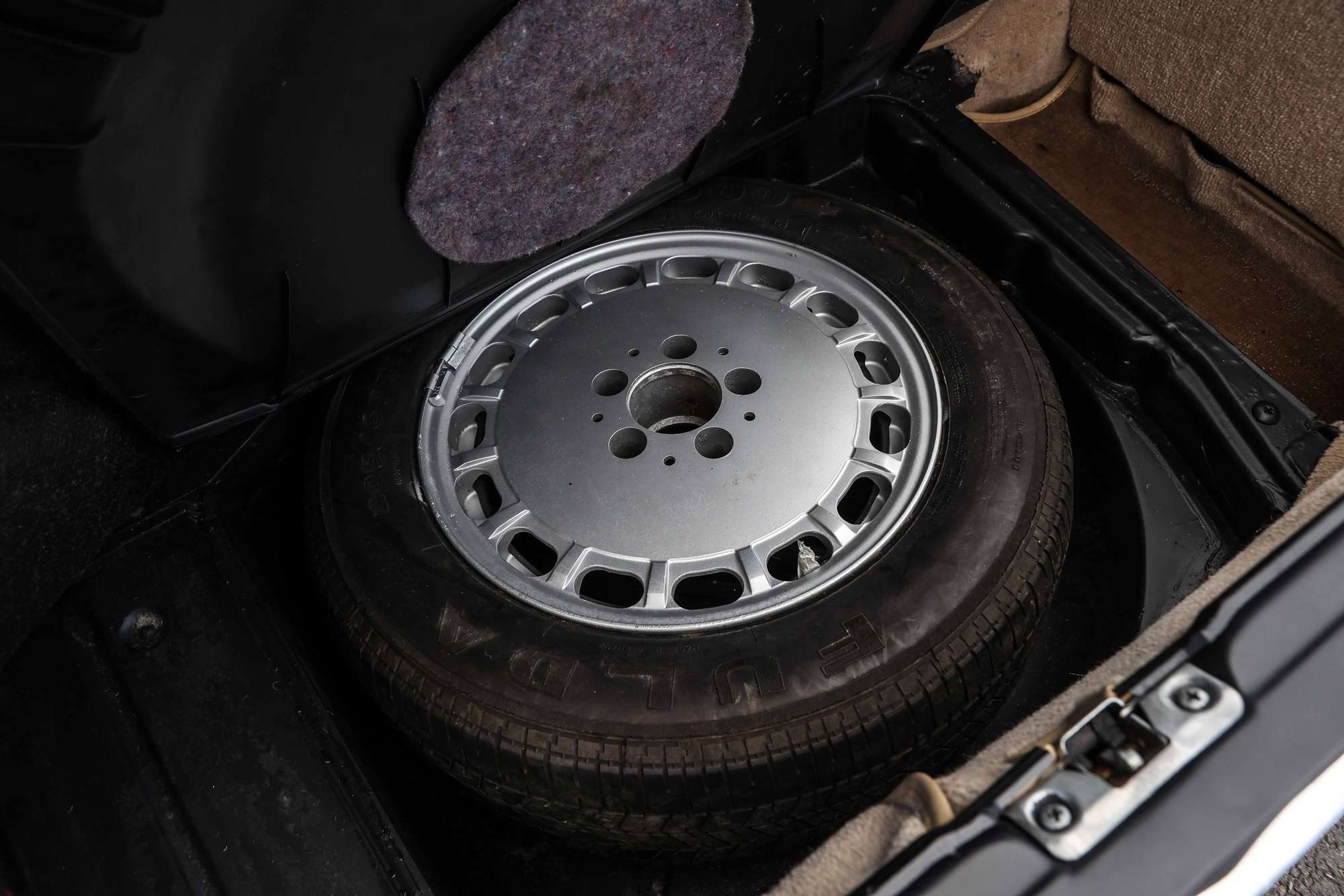 1989 Mercedes-Benz 300SL (R107) - Hardtop -For Sale