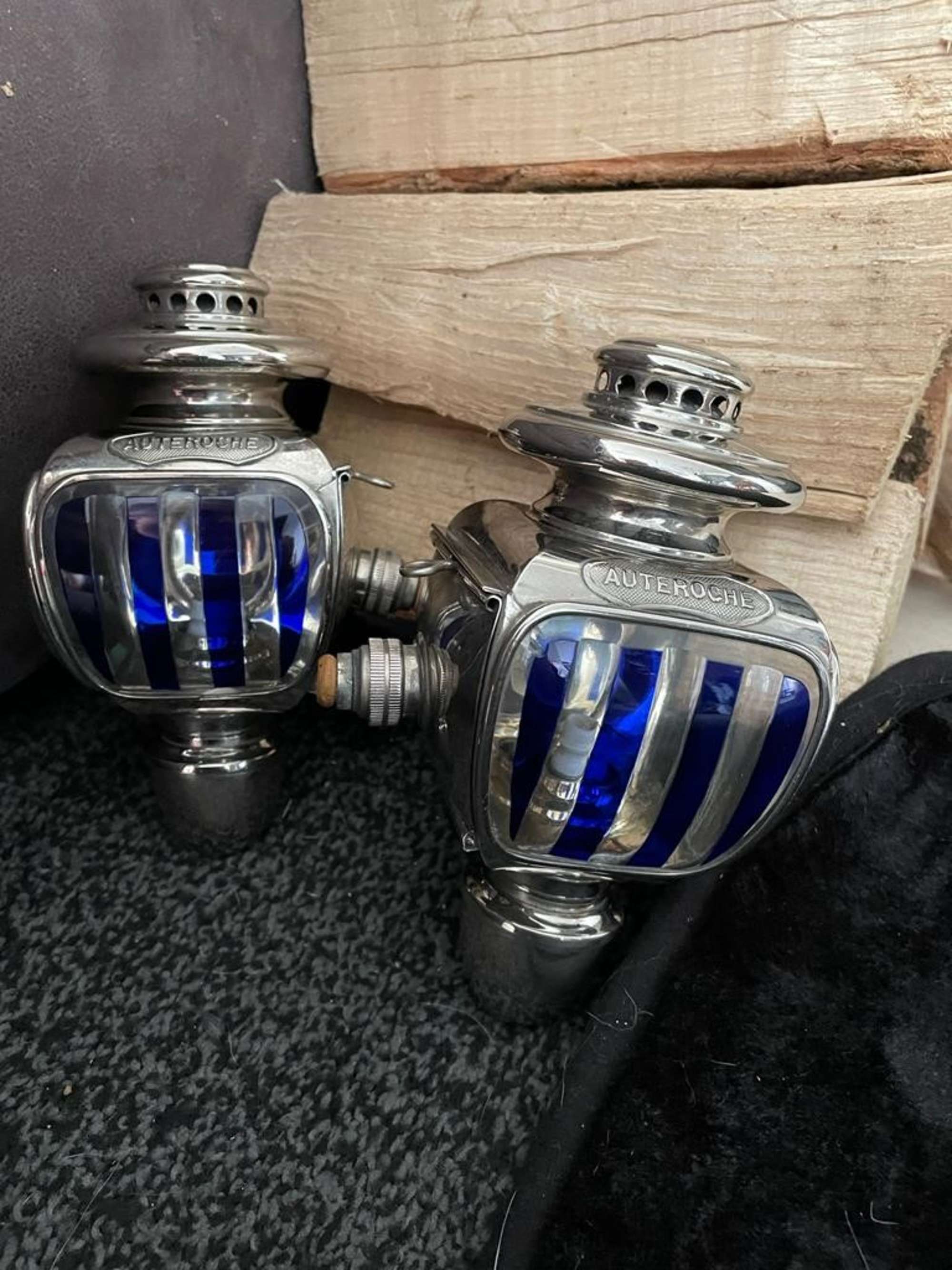 A Pair of Delightful 1900s Auteroche Coach Lamps