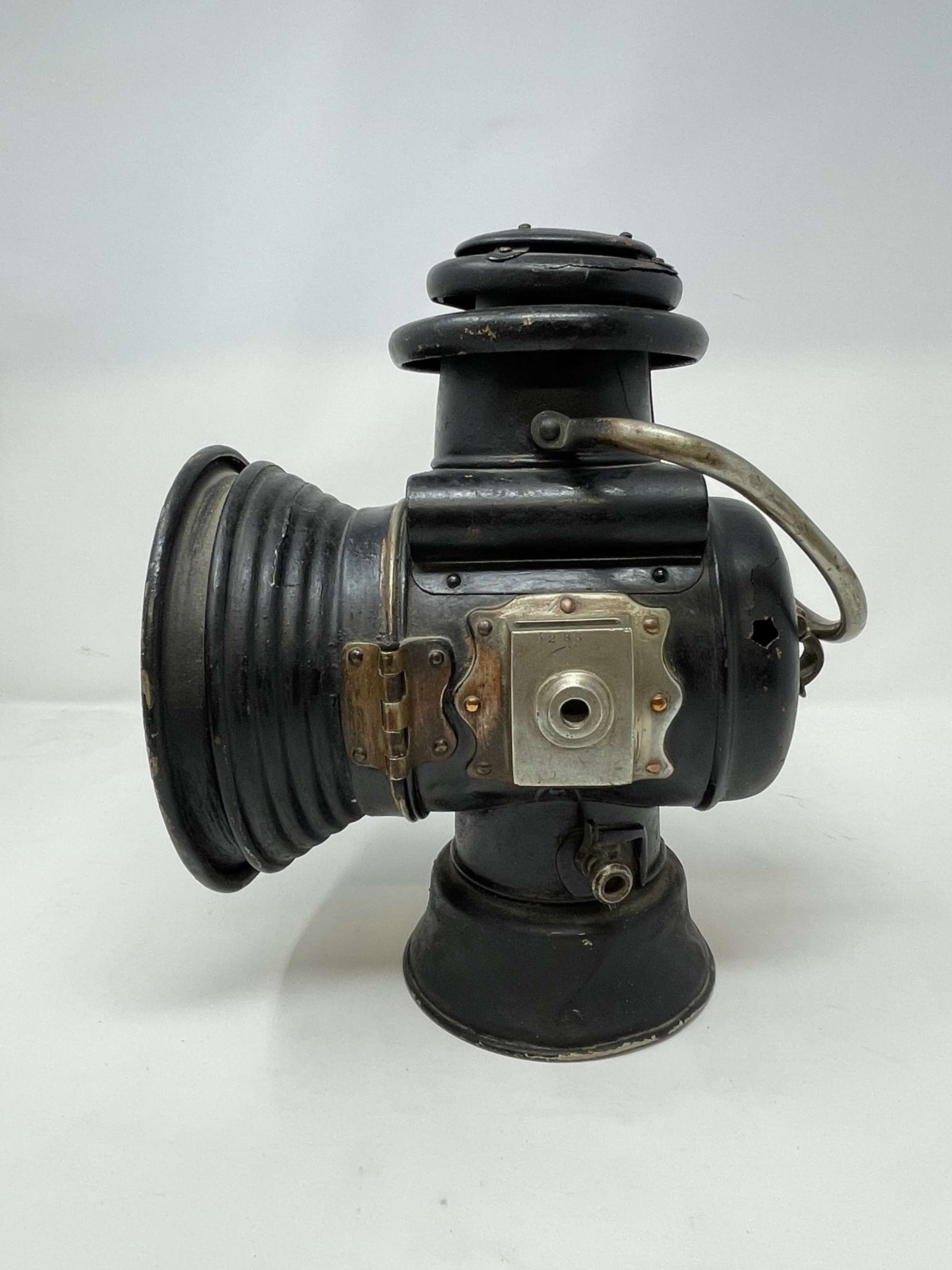 Castle Vintage Electric Car Lamp