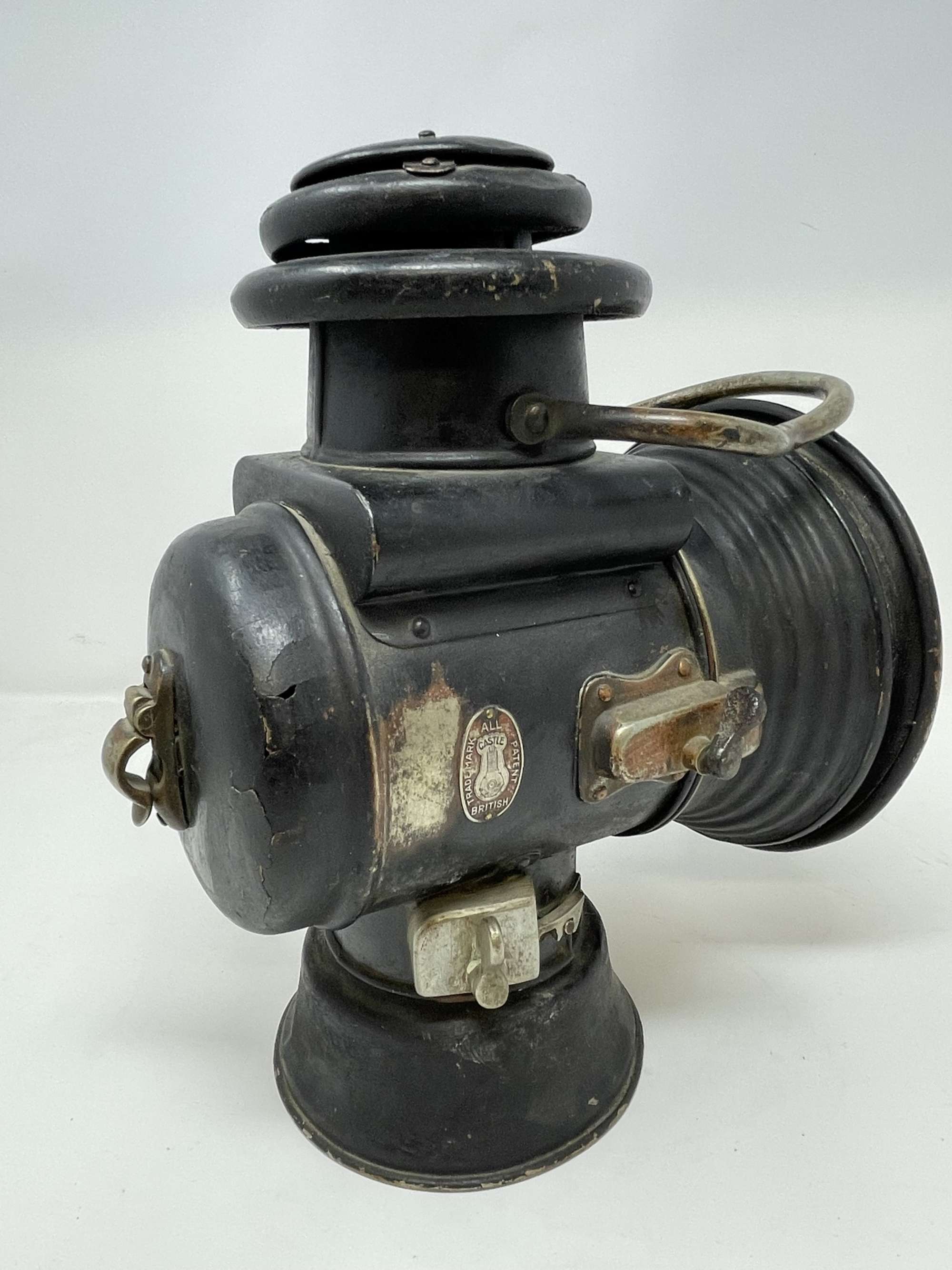 Castle Vintage Electric Car Lamp
