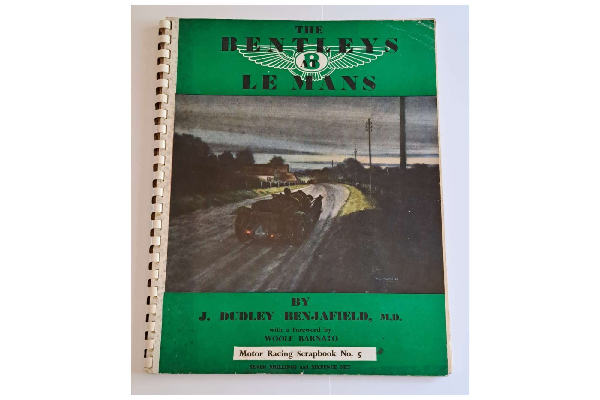 The Bentleys at Le Mans. Motor Racing Scrapbook No. 5