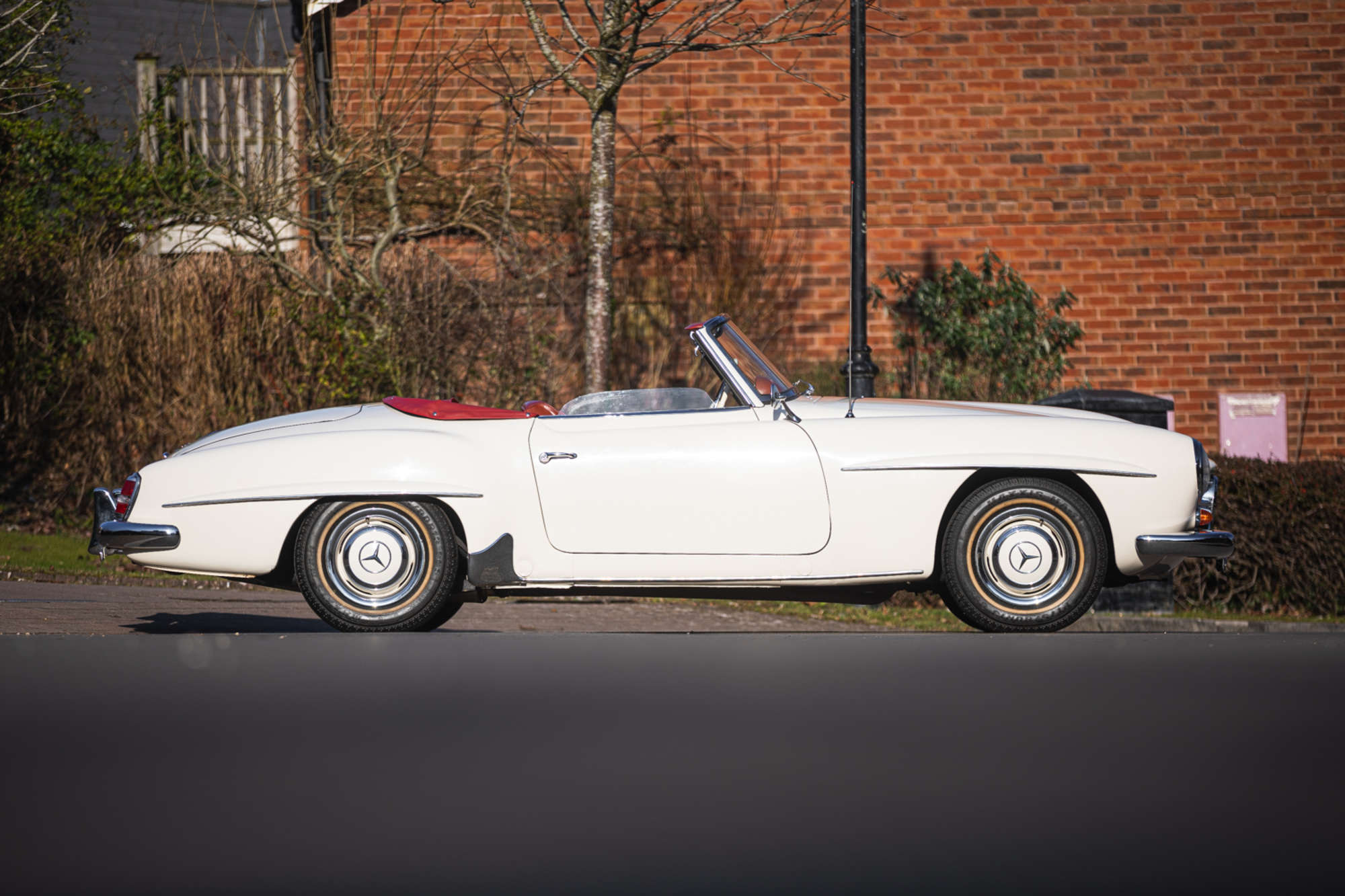 1962 Mercedes-Benz 190 SL - Right-Hand Drive - 17,000 miles -Sold