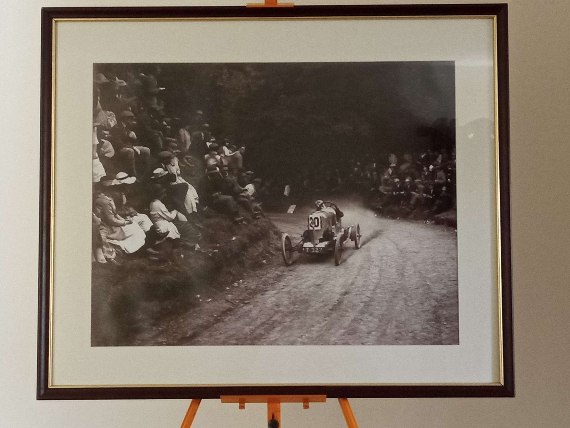 Basil Davenport Attacking the Hill at Shelsley Walsh 