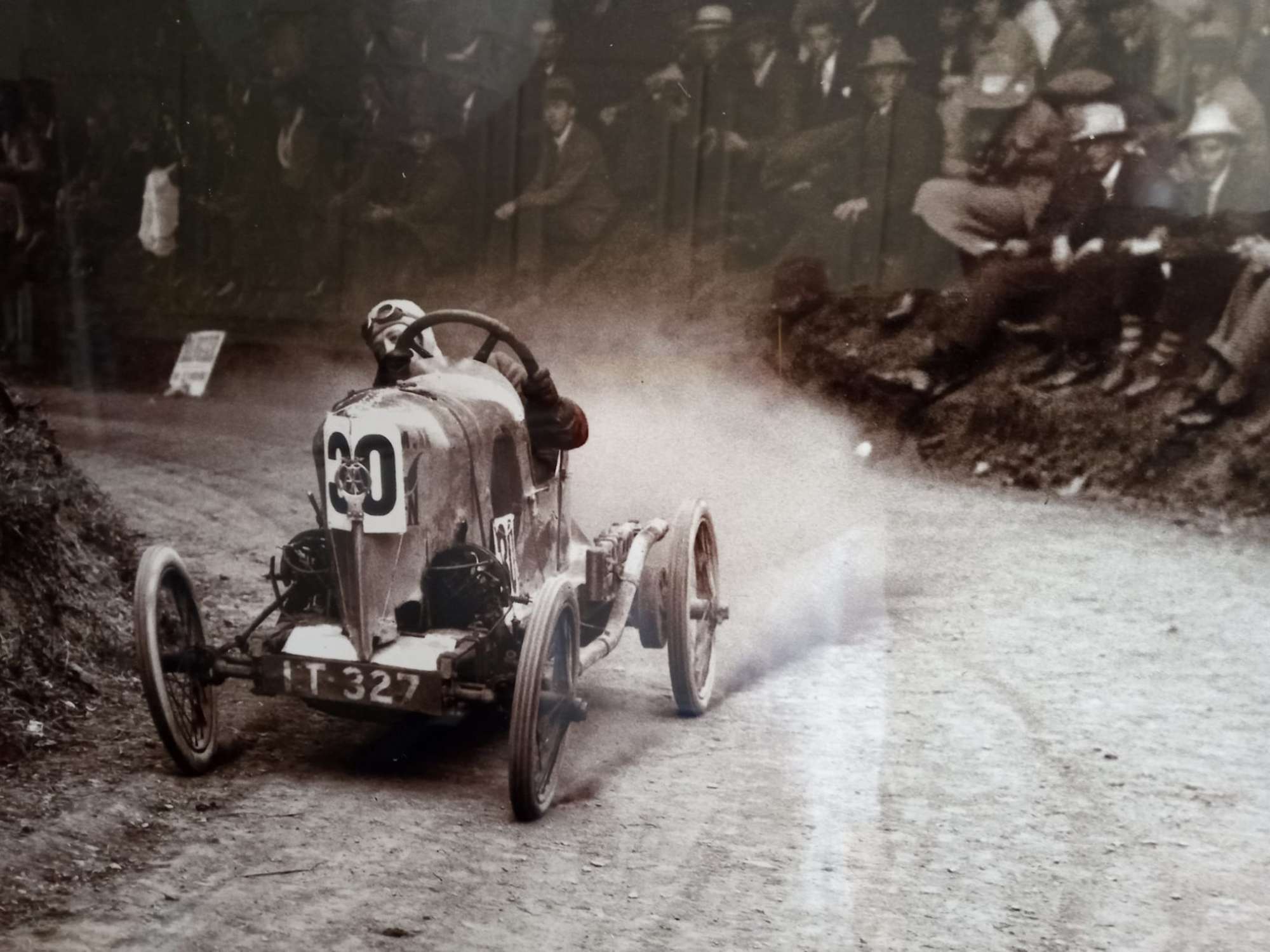 Basil Davenport Attacking the Hill at Shelsley Walsh 