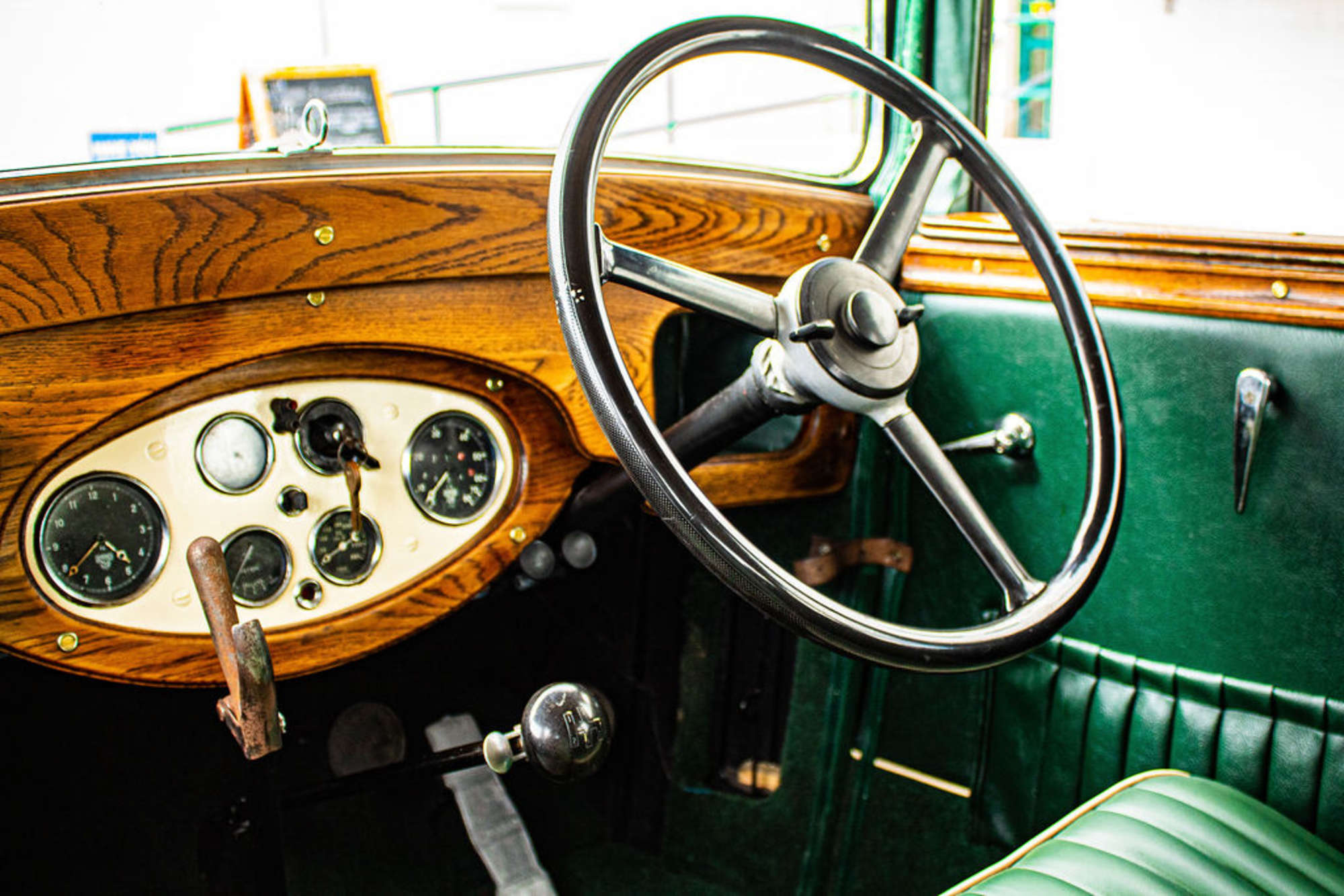 1932 Morris Major 6 Saloon-For Sale