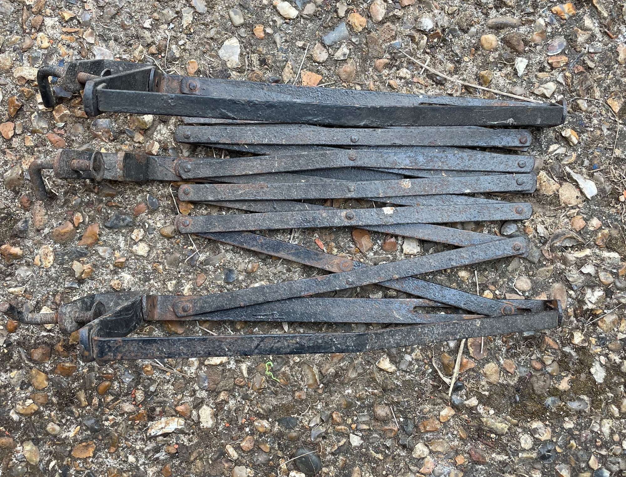 Running Board Mounted Luggage Rack with Threaded Tool Mountings