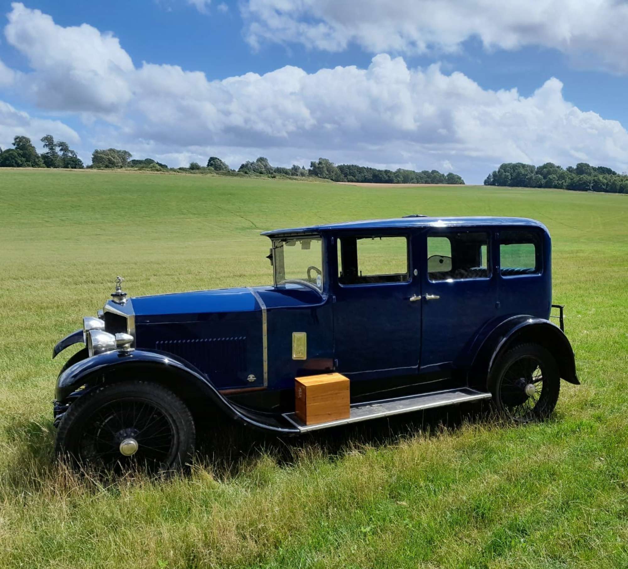 1930 Crossley 15.7 'Delux' Six-Light Shelsley Saloon-For Sale