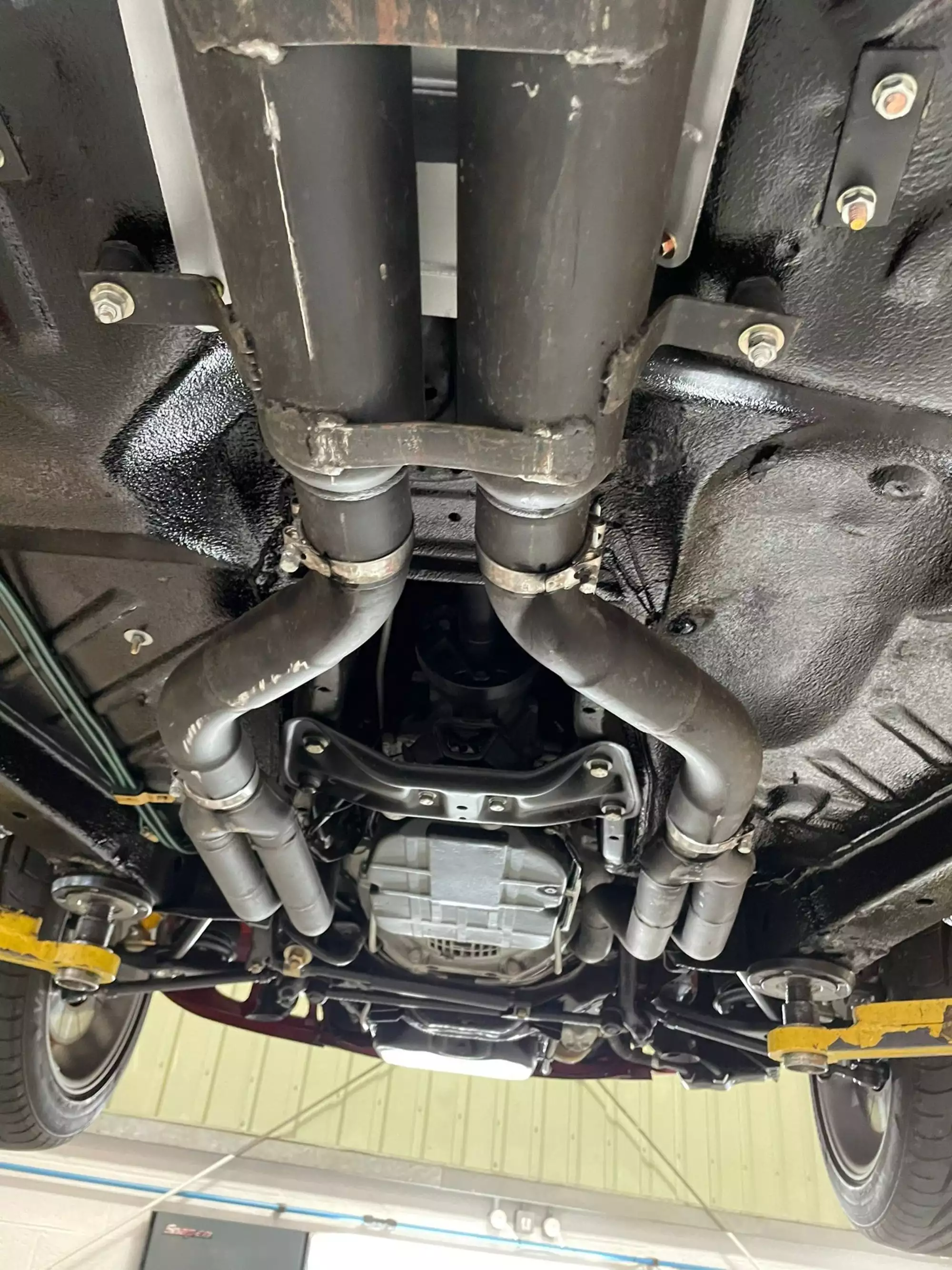 1983 Mercedes-Benz 'Red Pig' Replica (W123)-For Sale