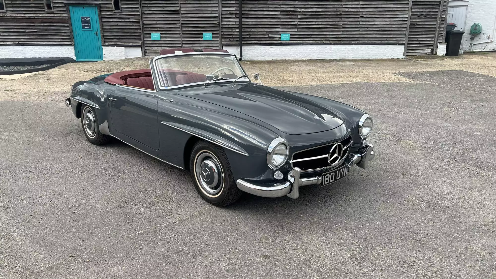 1961 Mercedes-Benz 190 SL-Sold