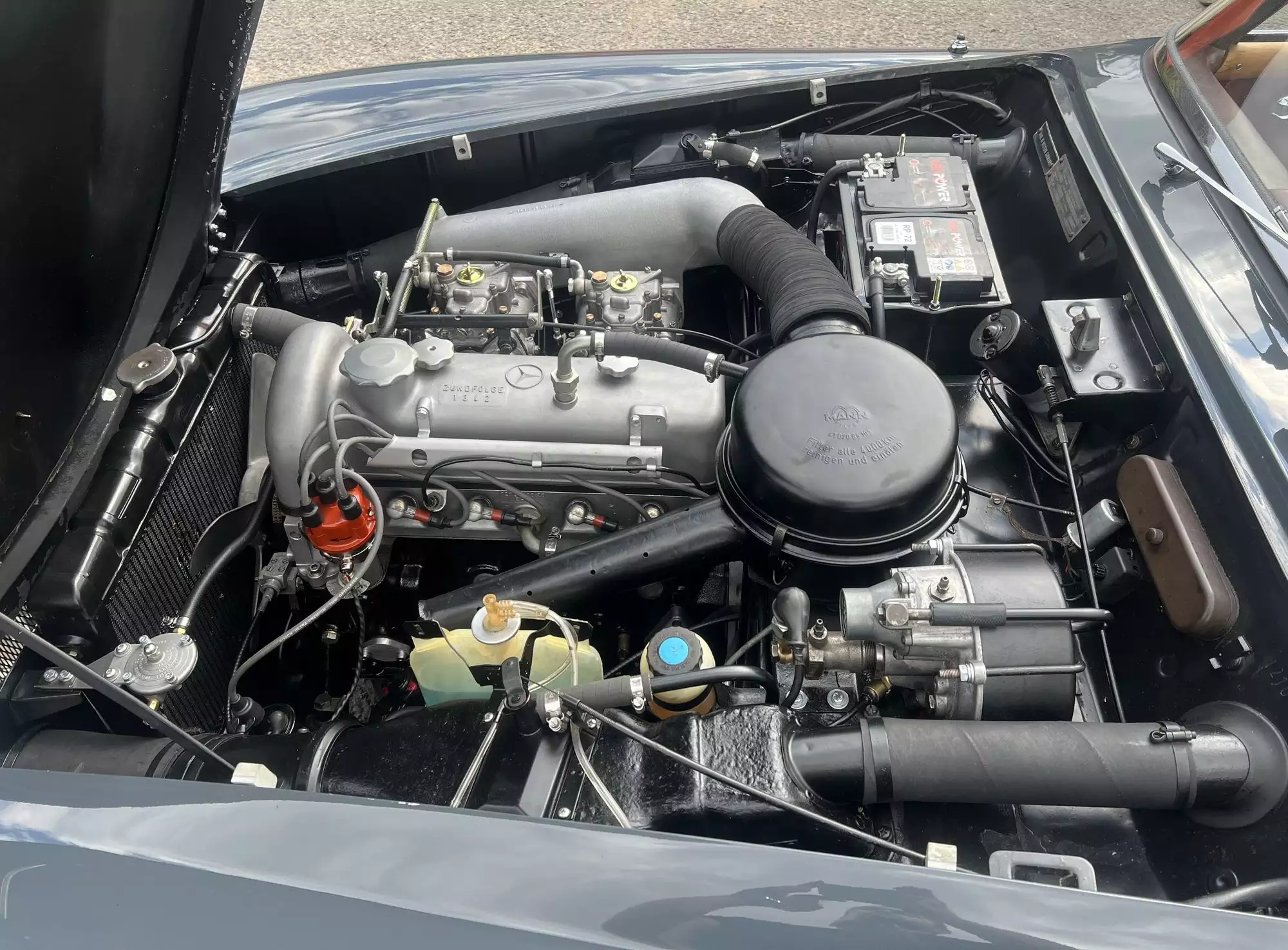 1961 Mercedes-Benz 190 SL-Sold