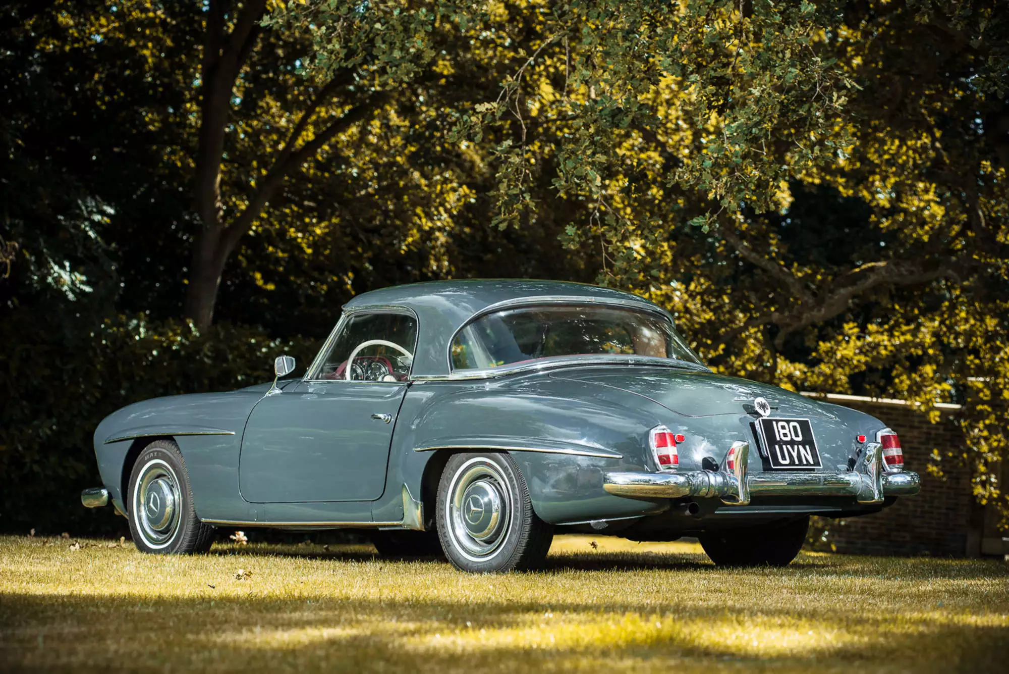 1961 Mercedes-Benz 190 SL-Sold