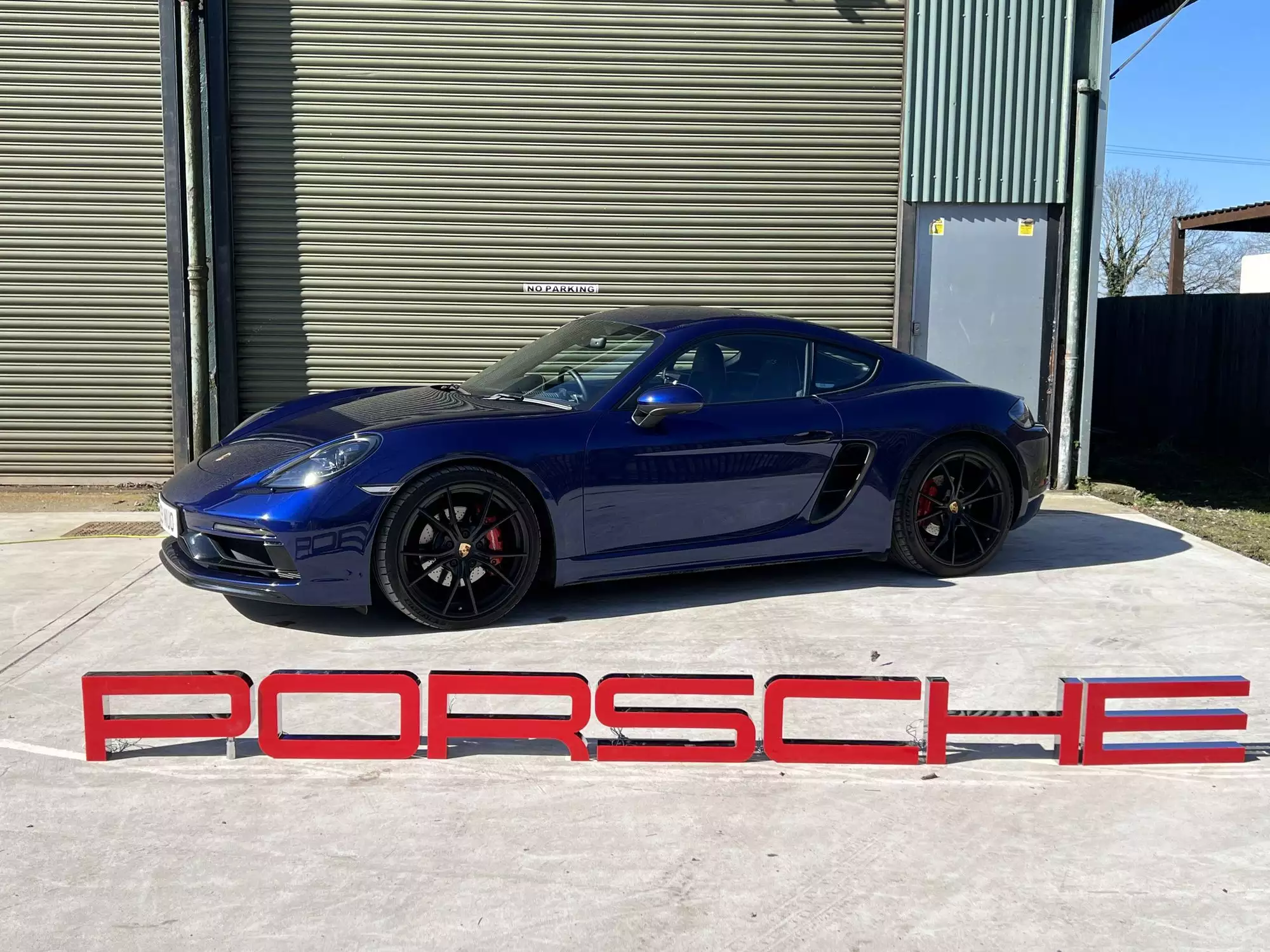 Large 3.5m Illuminated Porsche-Style Outdoor Dealership Sign