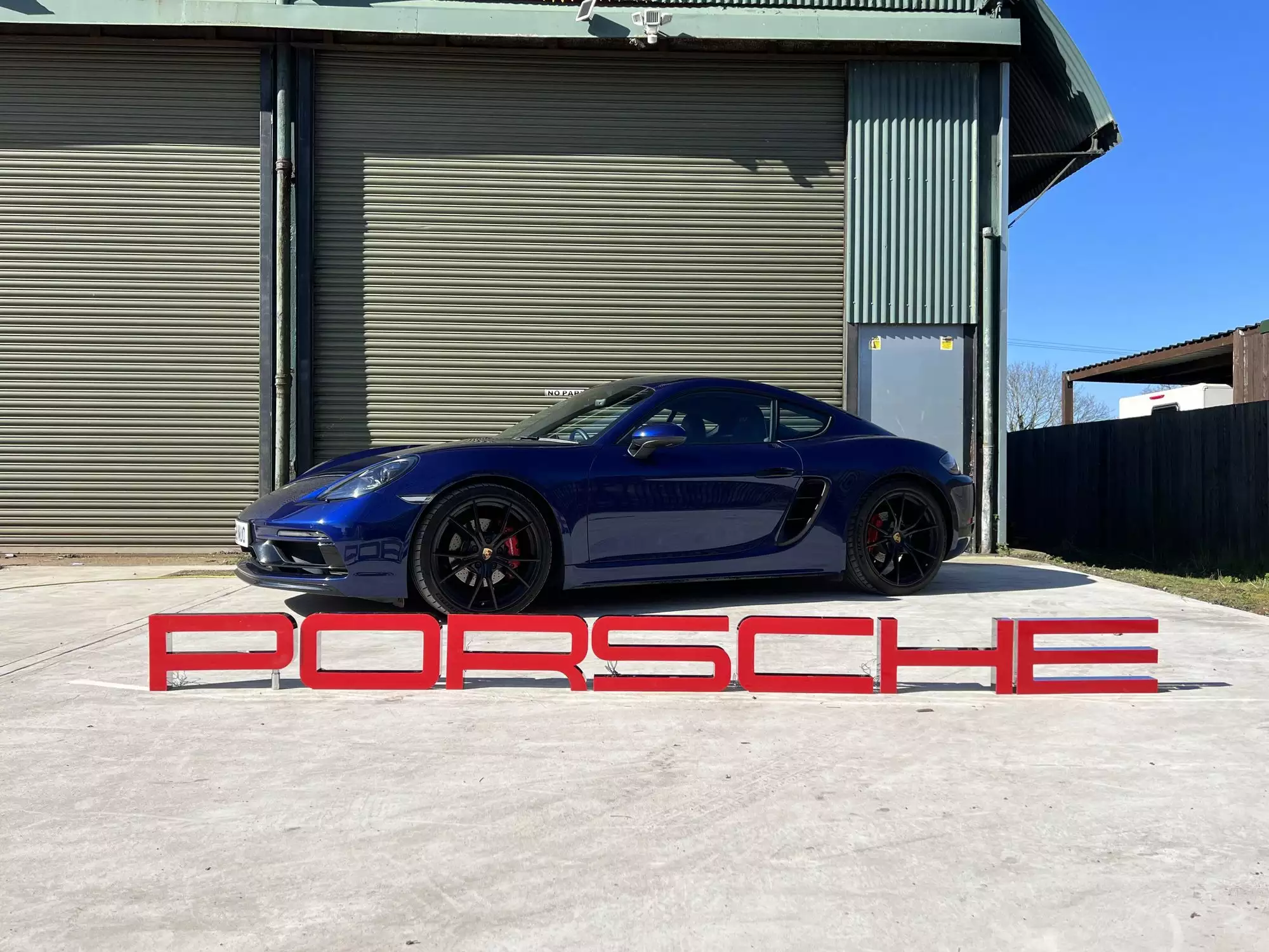 Large 3.5m Illuminated Porsche-Style Outdoor Dealership Sign