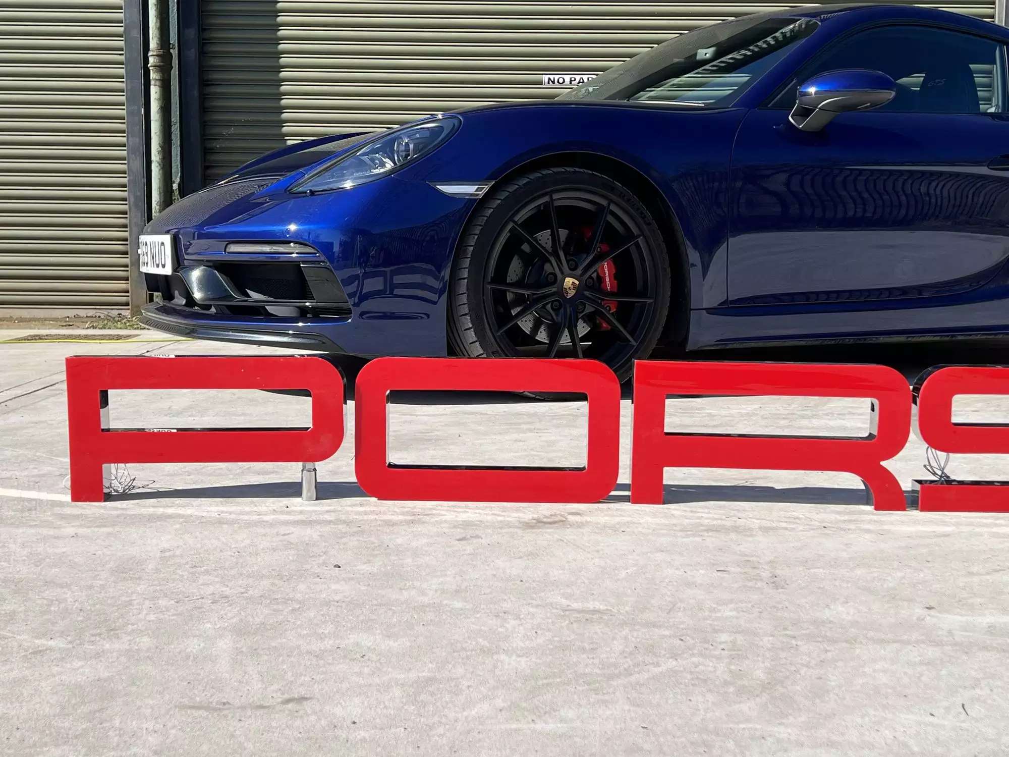 Large 3.5m Illuminated Porsche-Style Outdoor Dealership Sign