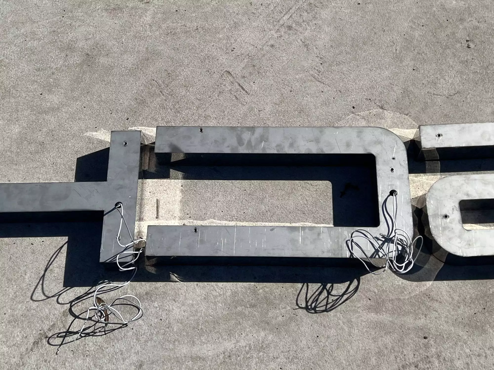 Large 3.5m Illuminated Porsche-Style Outdoor Dealership Sign