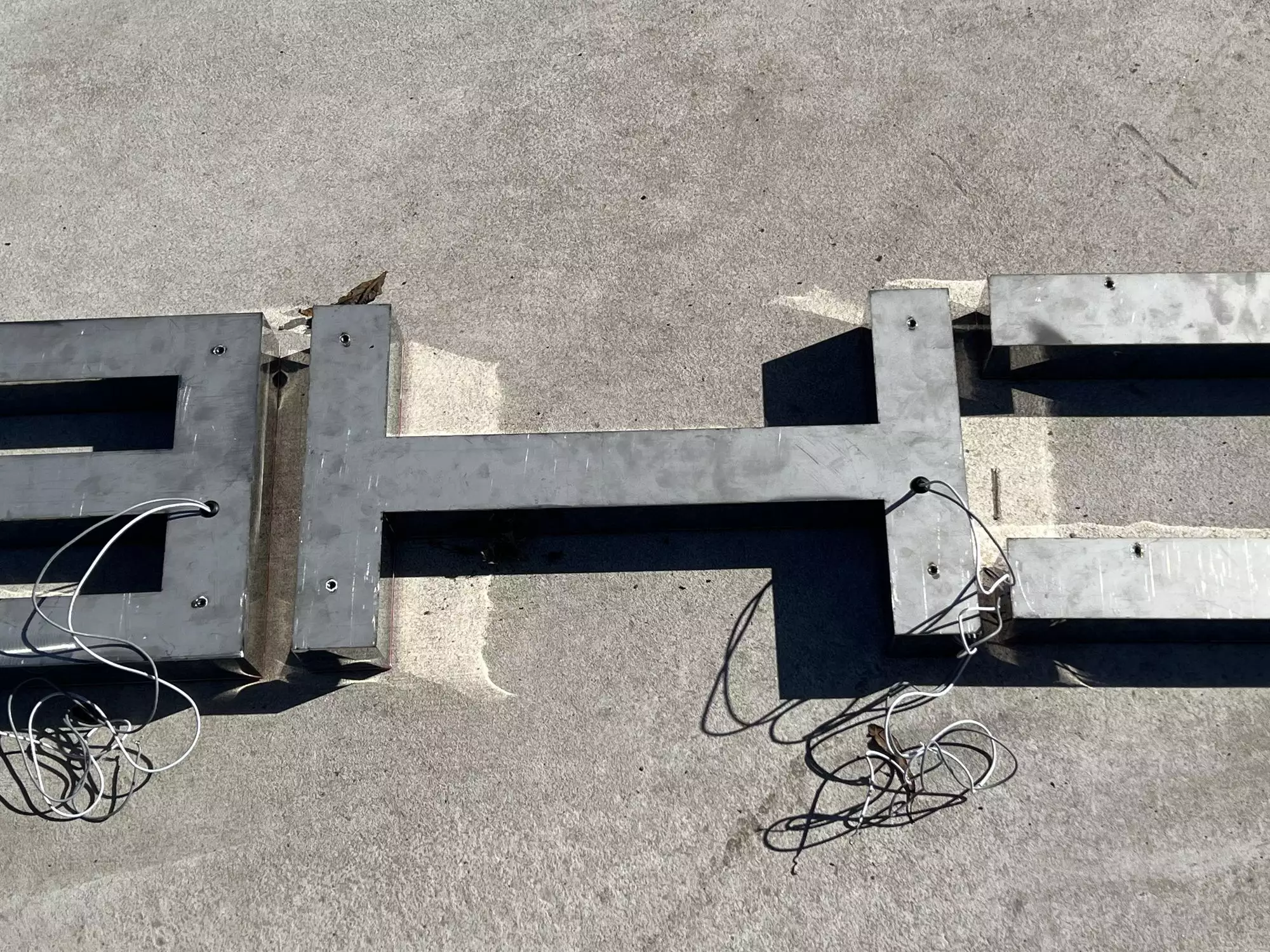 Large 3.5m Illuminated Porsche-Style Outdoor Dealership Sign