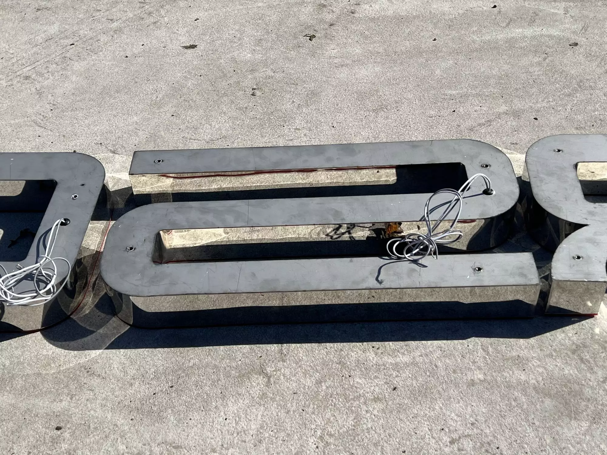 Large 3.5m Illuminated Porsche-Style Outdoor Dealership Sign