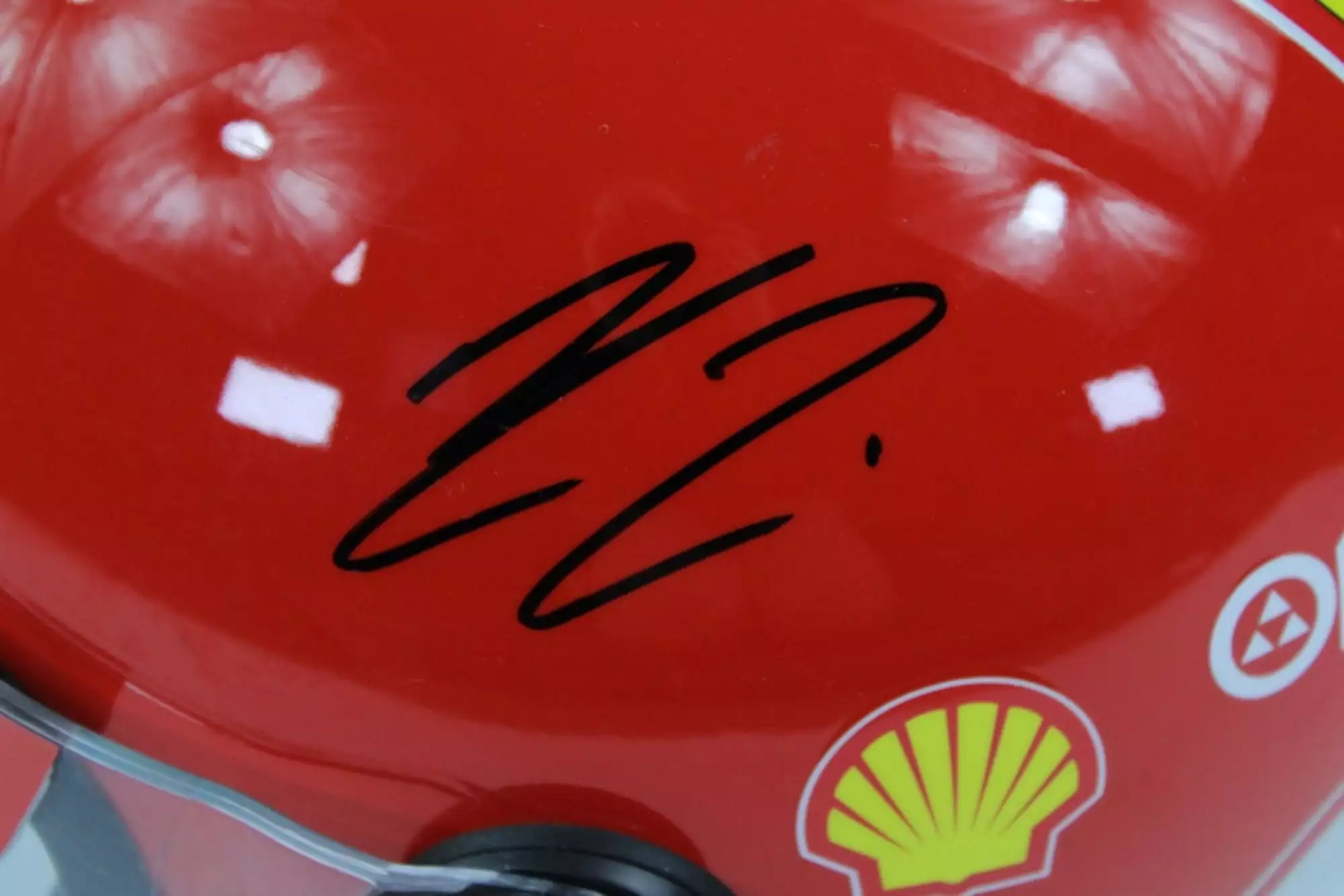 2015 Scuderia Ferrari Formula 1 Bell Mechanics Helmet Signed Vettel and Raikonnen 
