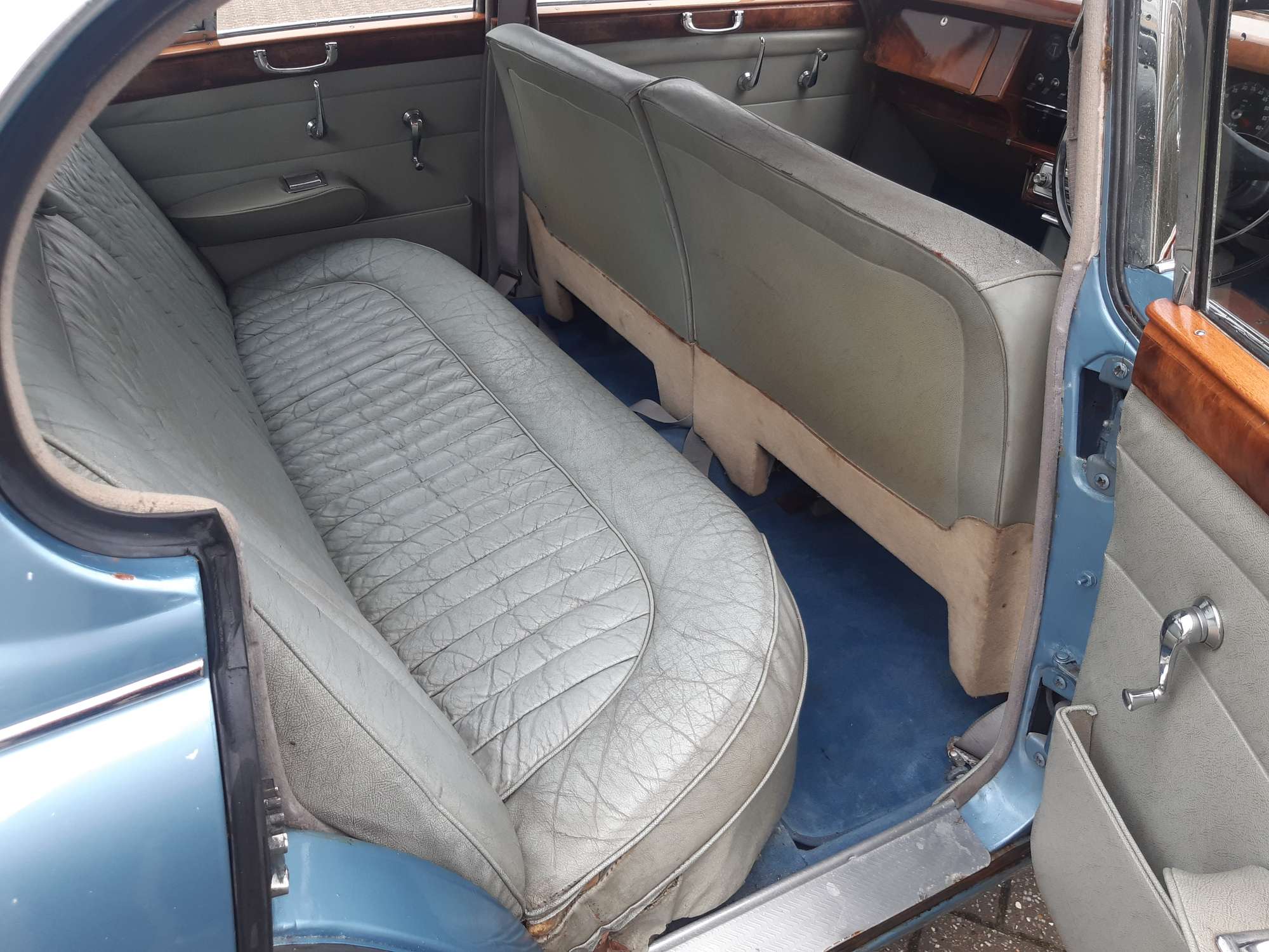 1965 Daimler 250 V8-Sold