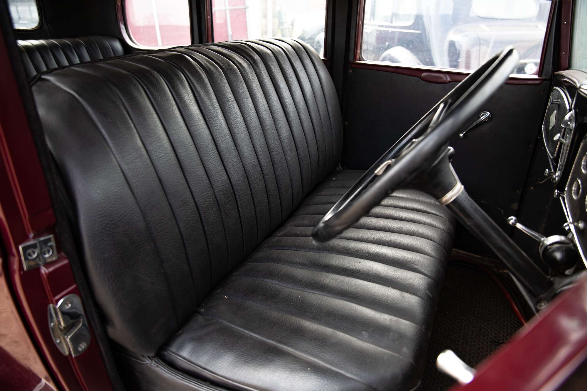 1932 Buick 32 Sedan (8-57)-Sold