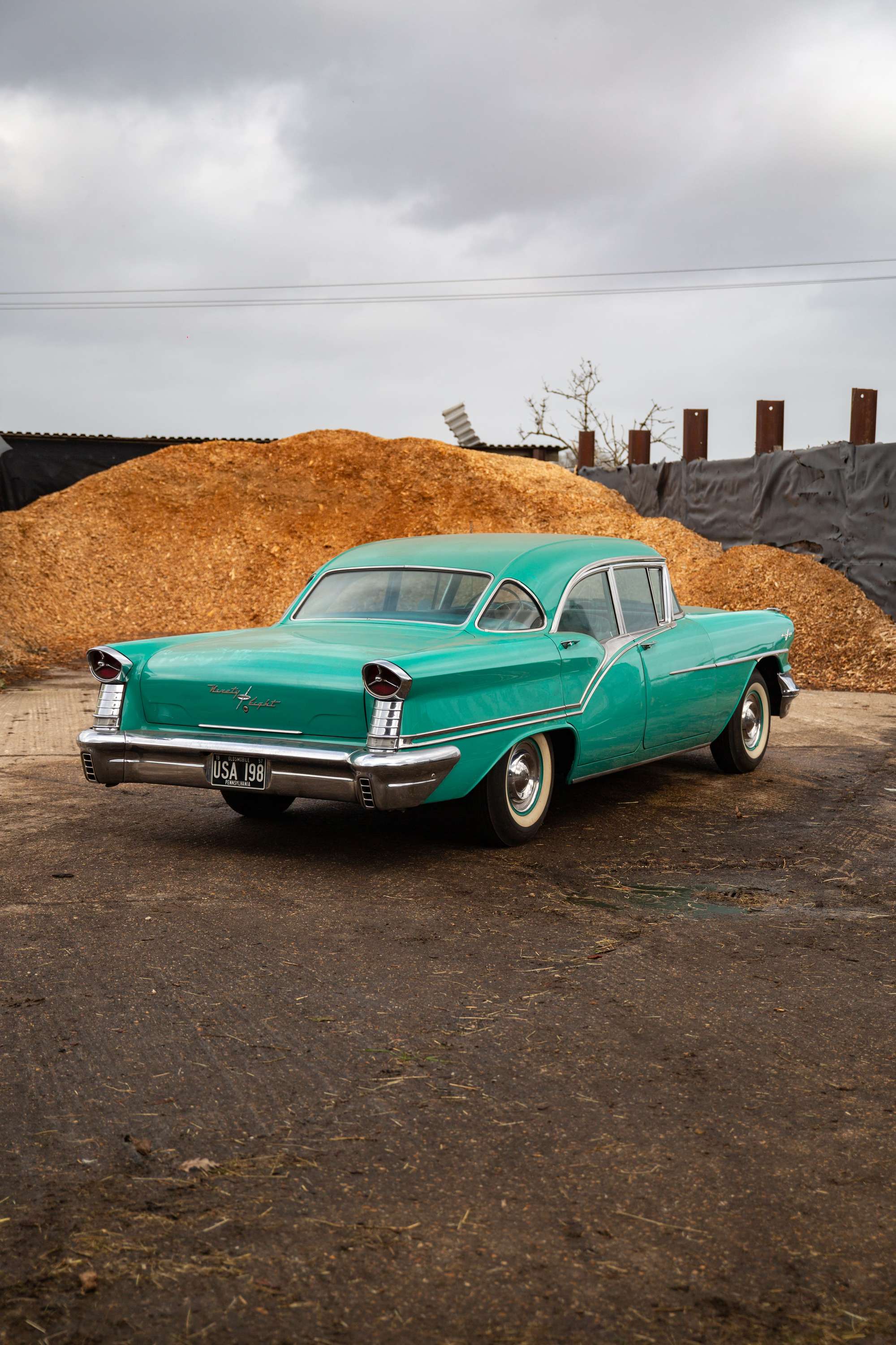 1957 Oldsmobile Starfire Ninety-Eight Holiday Sedan-Sold